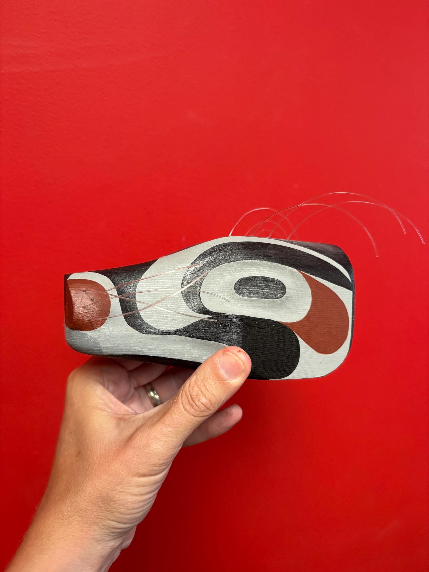 Lovely 7 x 3 1/2 high 3-D painted indigenous First Nations carving of a mouse  great imagery  signed in distinctively  wow