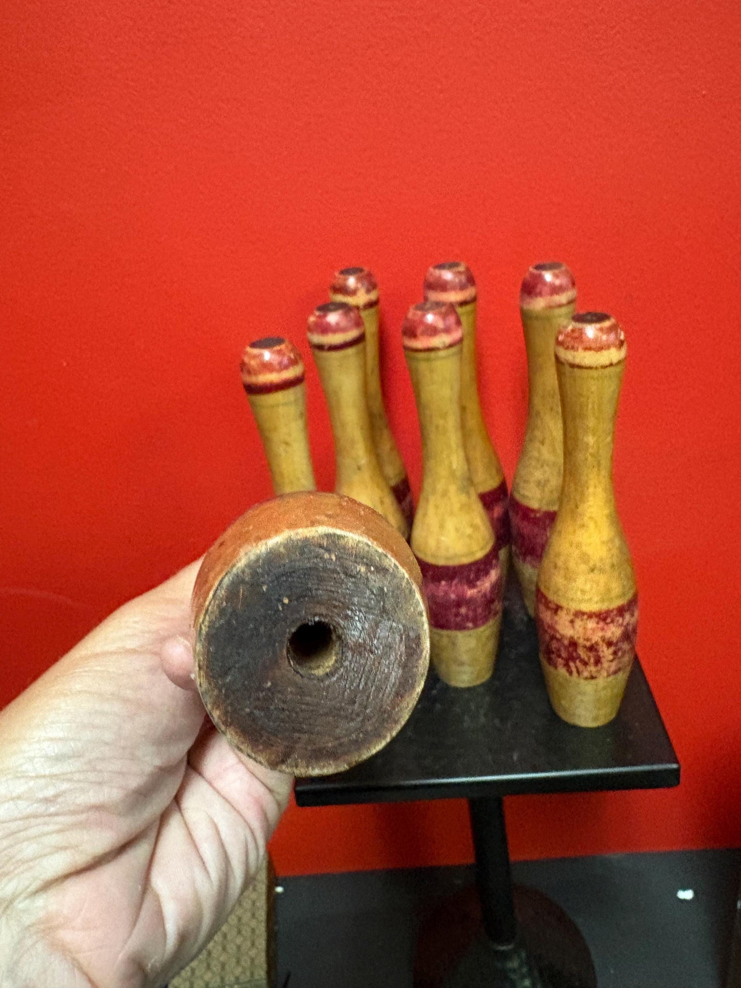 amazing rare late 19th century childs bowling skittle game   sticks 8 inch tall  antique condition - wonderful decor