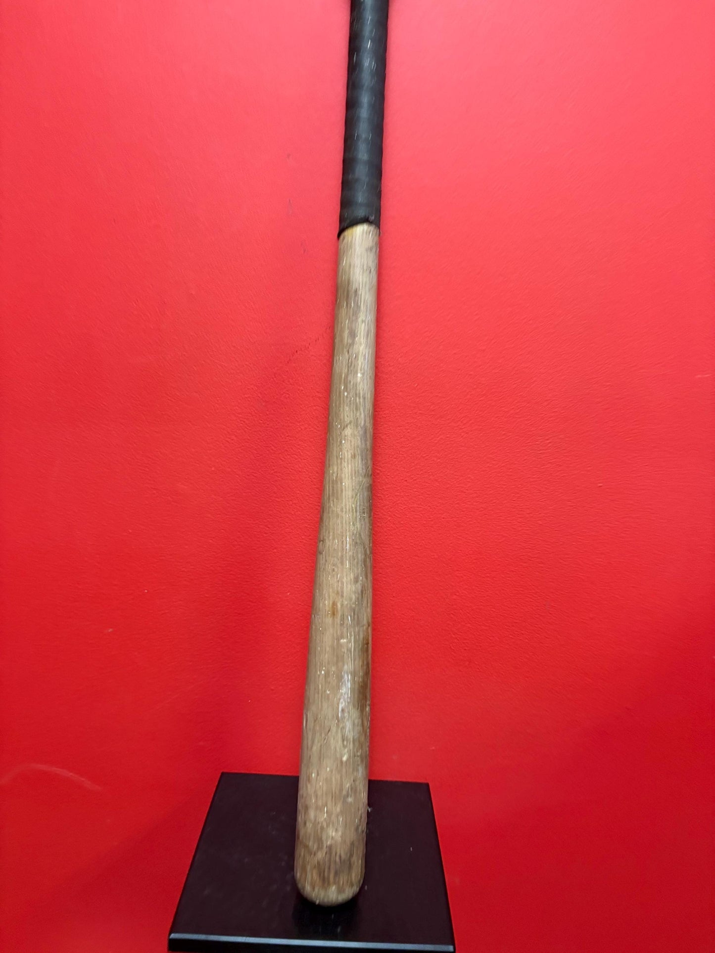 Fabulous antique American 27 inch wooden junior bat great gift