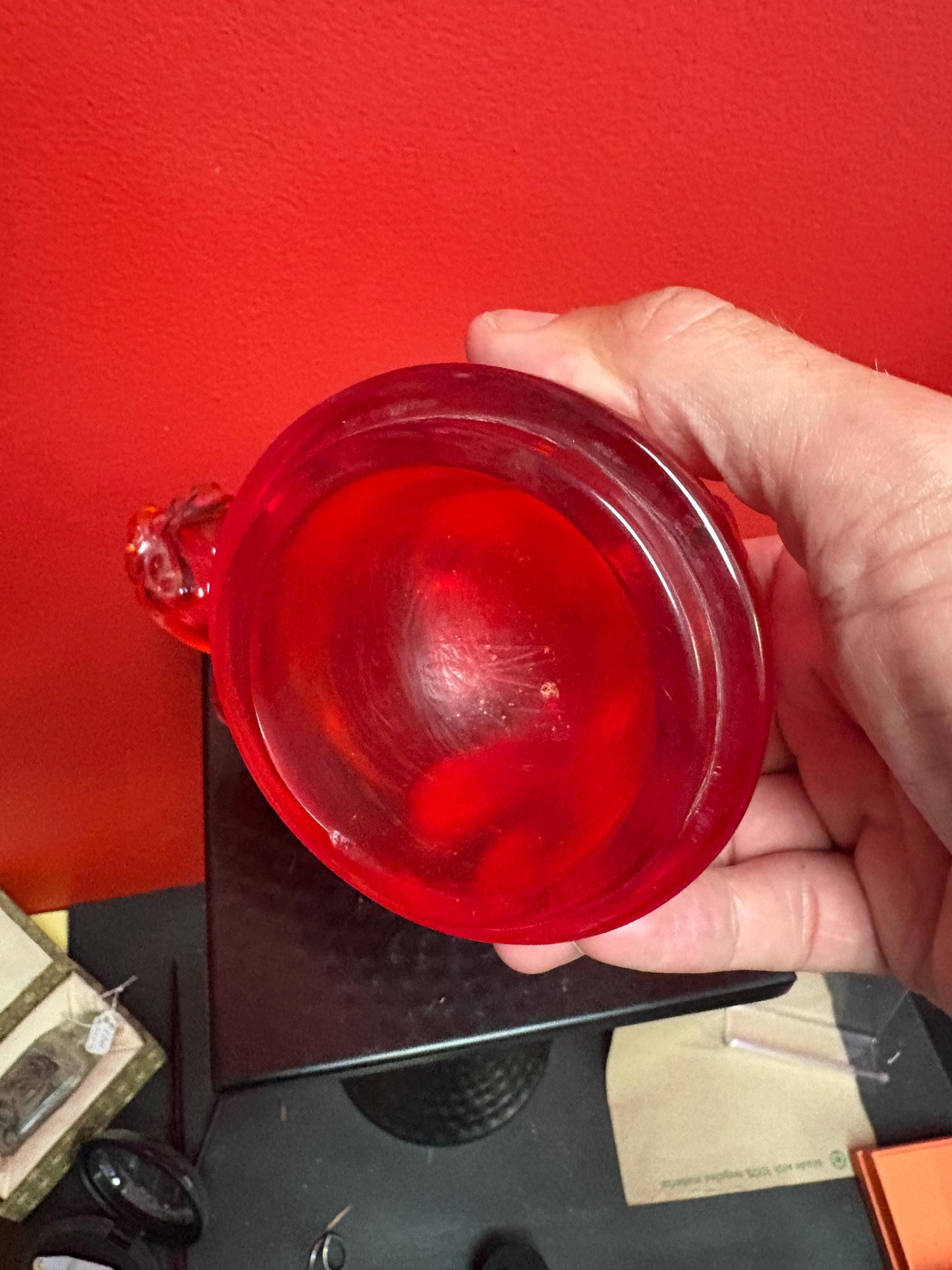Stunning antique authentic Chinese red Cherry Amber sensor with lid - amazing detail and imagery - 1.42 kg - 10 x 9 wide -