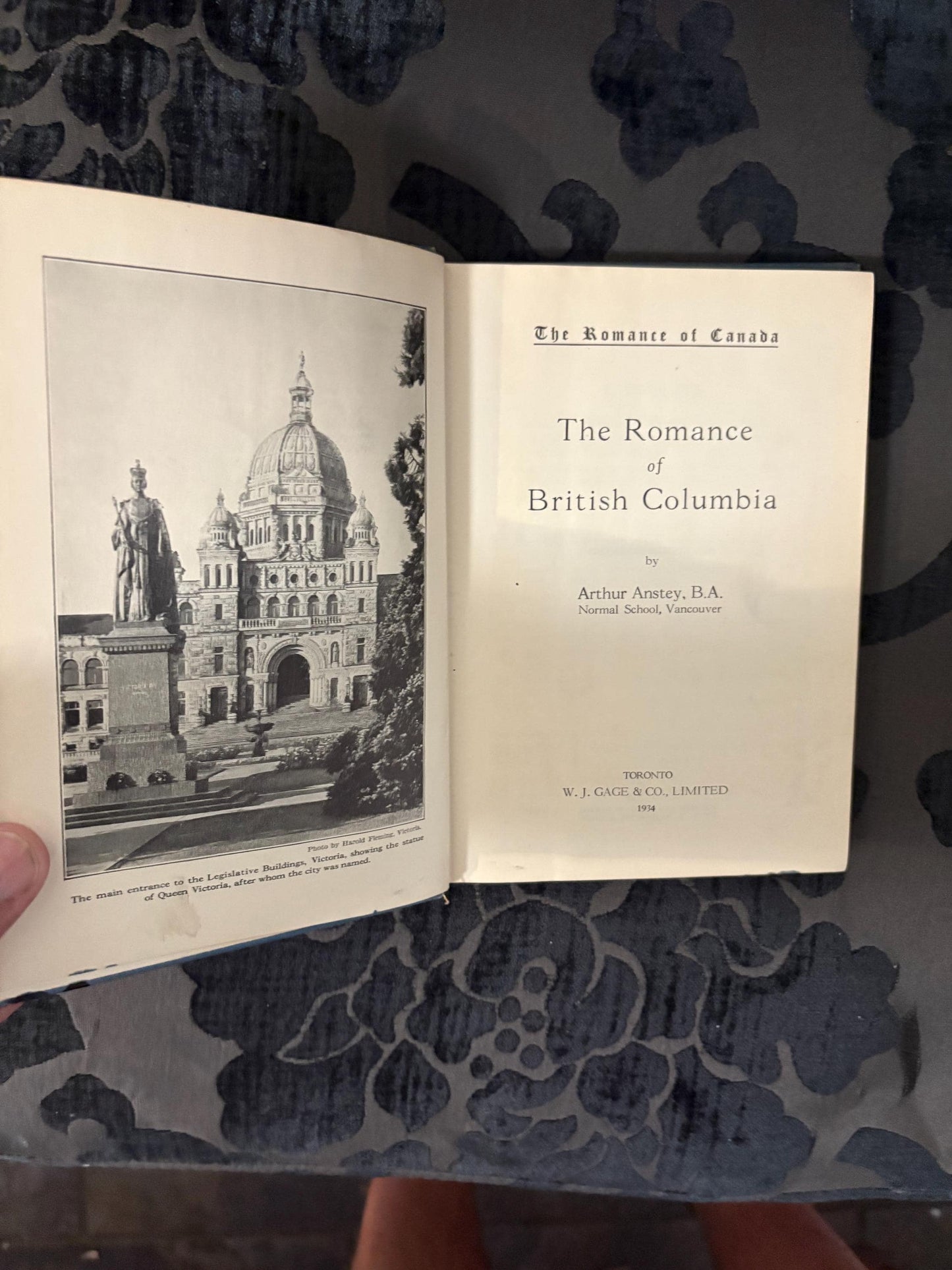 Fabulous book entitled the romance of British Columbia 1934 decent condition. See photos. 216 pages amazing gift