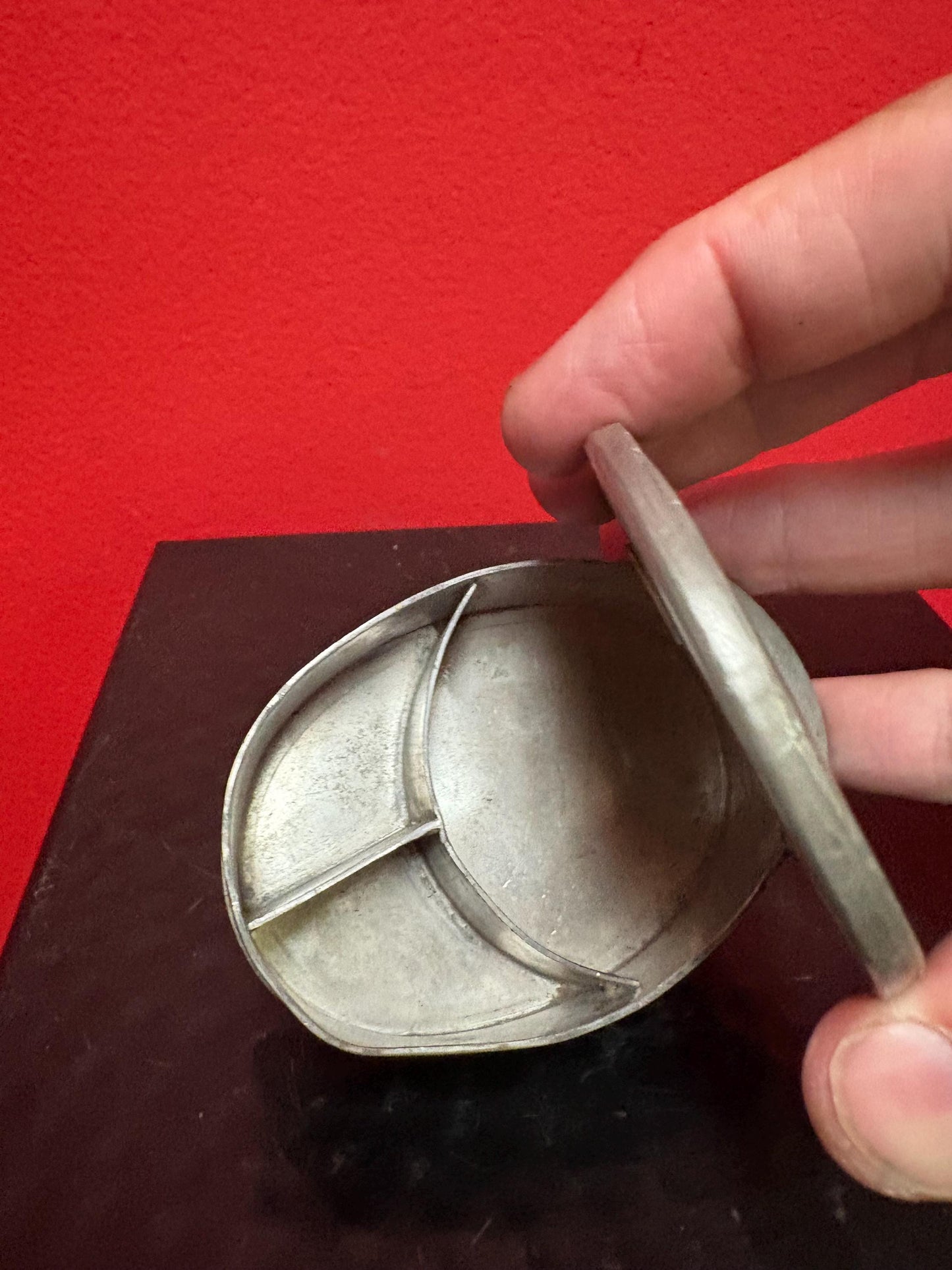 Beautiful Chinese Antiques signed pewter box great design and perfect gift 3 1/2 x 2 1/2 x 1 high