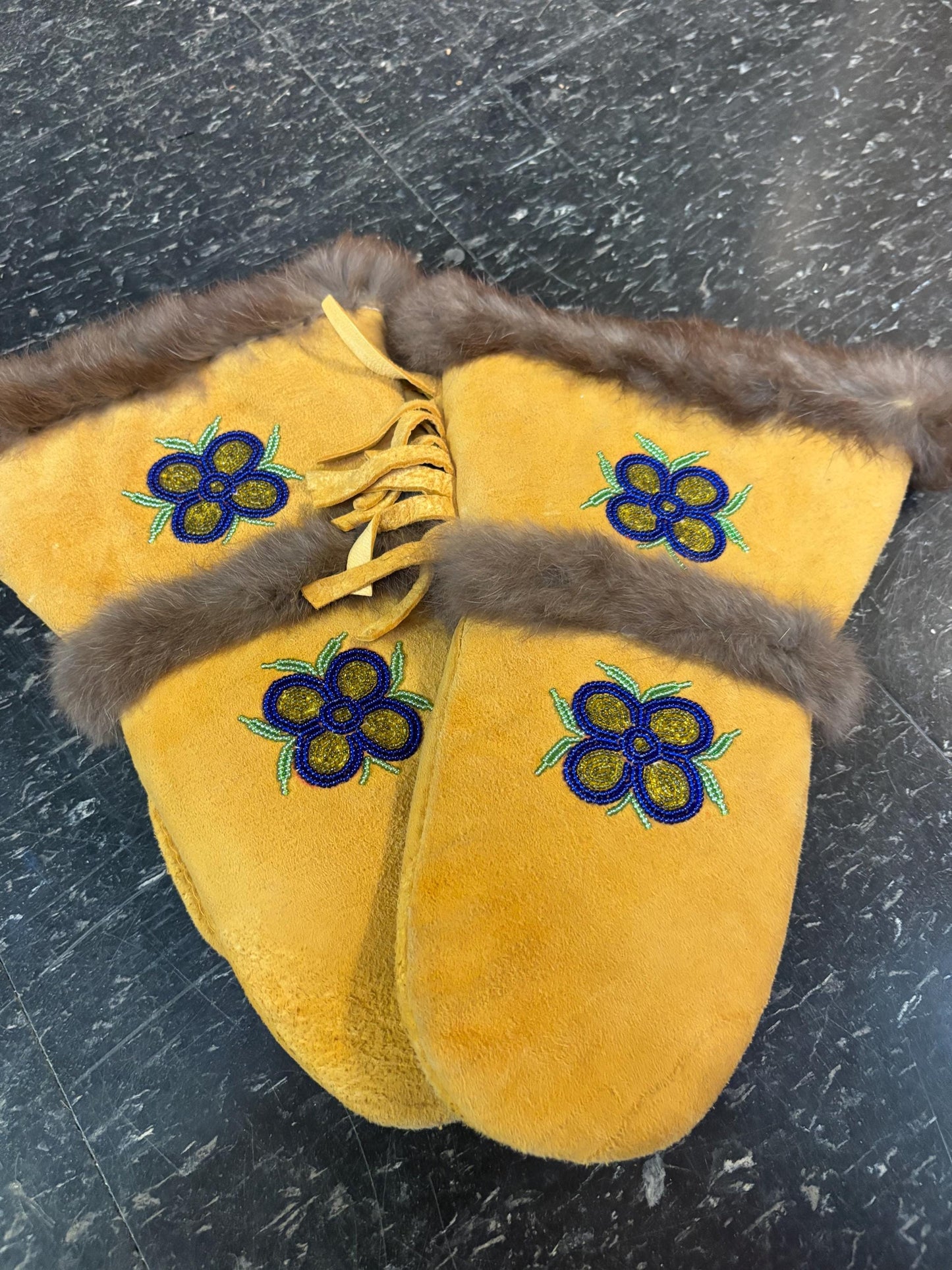 Beautiful old 13 inch long, beaded leather and fur indigenous First Nations pacific north West Coast gloves amazing condition