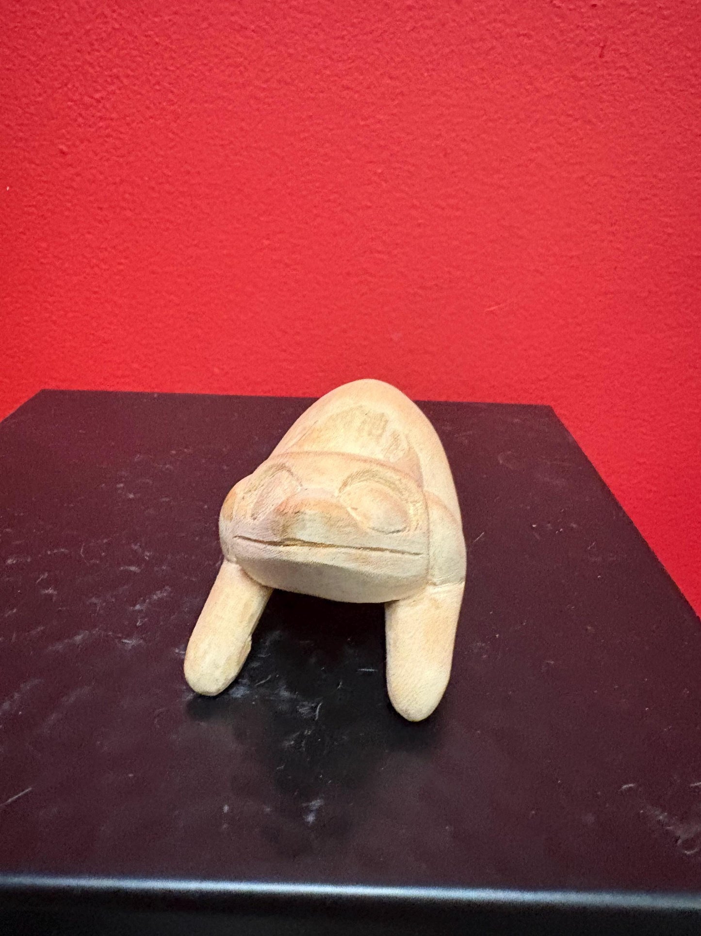 Beautiful indigenous first Nations pacific West Coast 3 inch long cedar frog statue miniature feast bowl wow signed