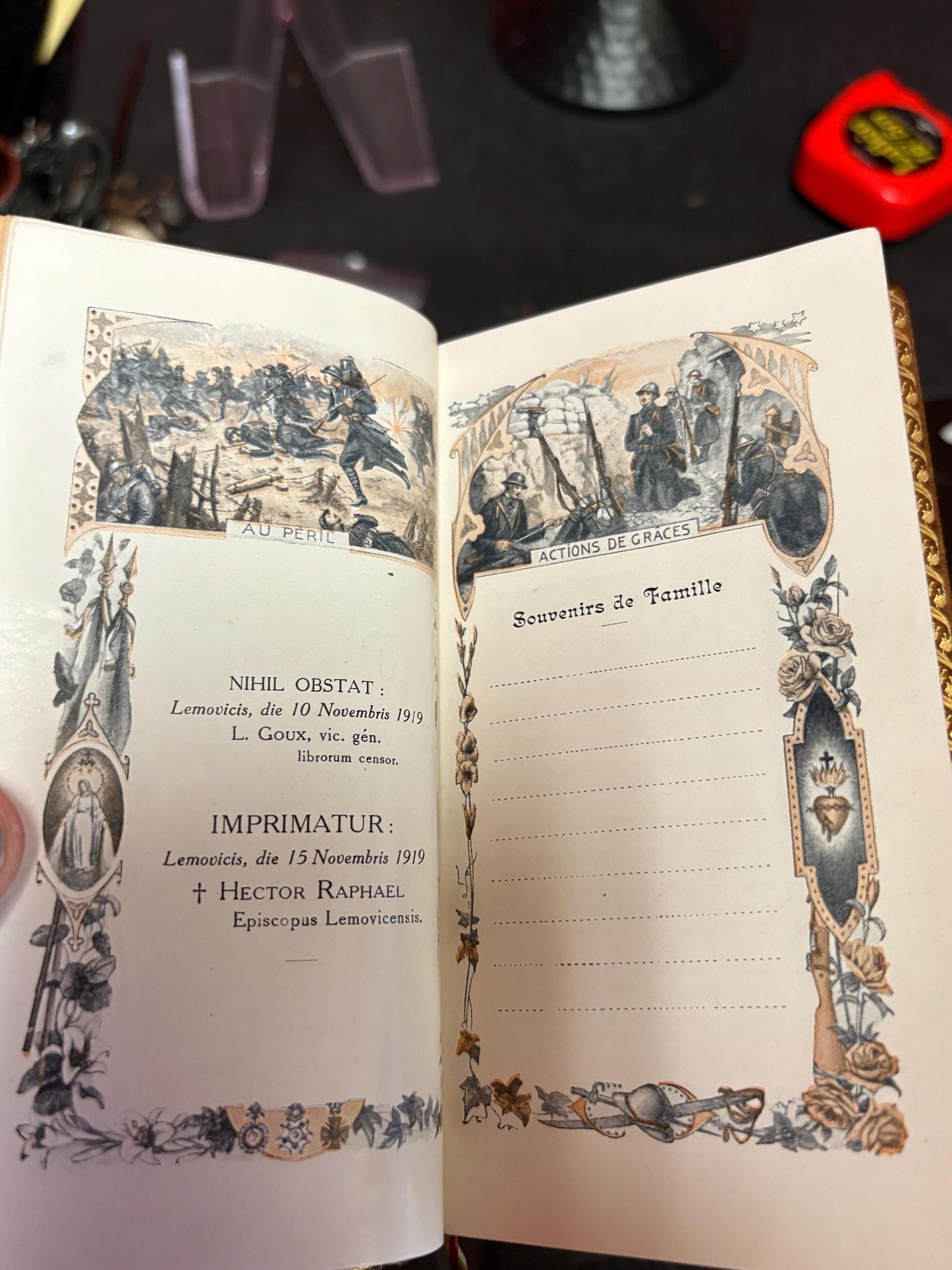 Stunning 1919 French MISSEL DE la VICTOIRE by Jean - Marie Buisson perfect condition in French celebrate end of 1st ww wow