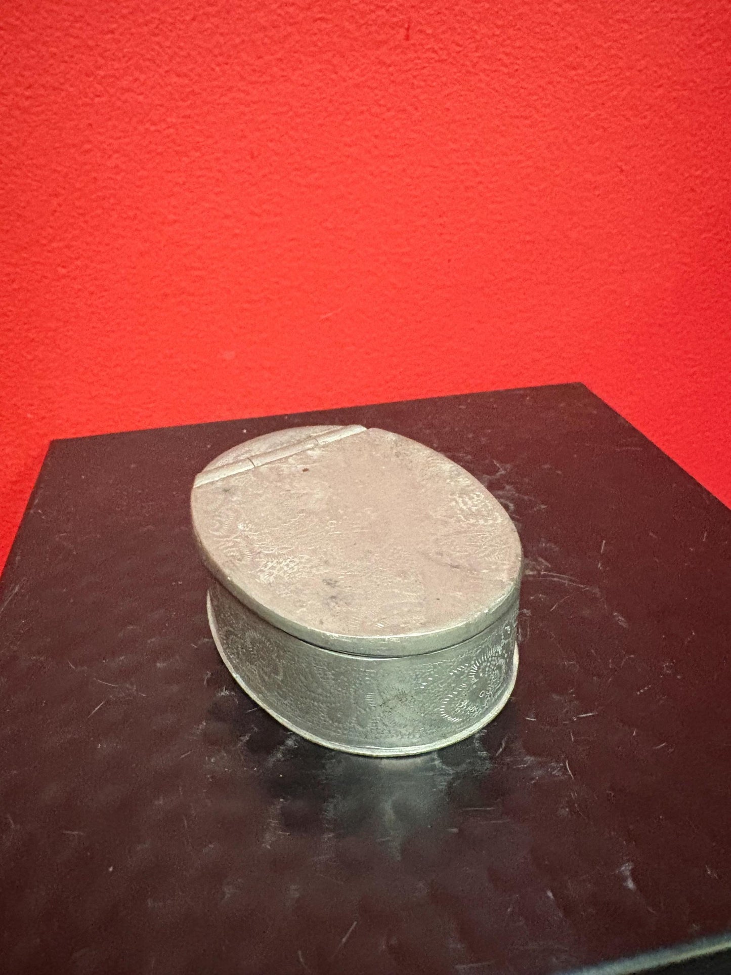 Beautiful Chinese Antiques signed pewter box great design and perfect gift 3 1/2 x 2 1/2 x 1 high