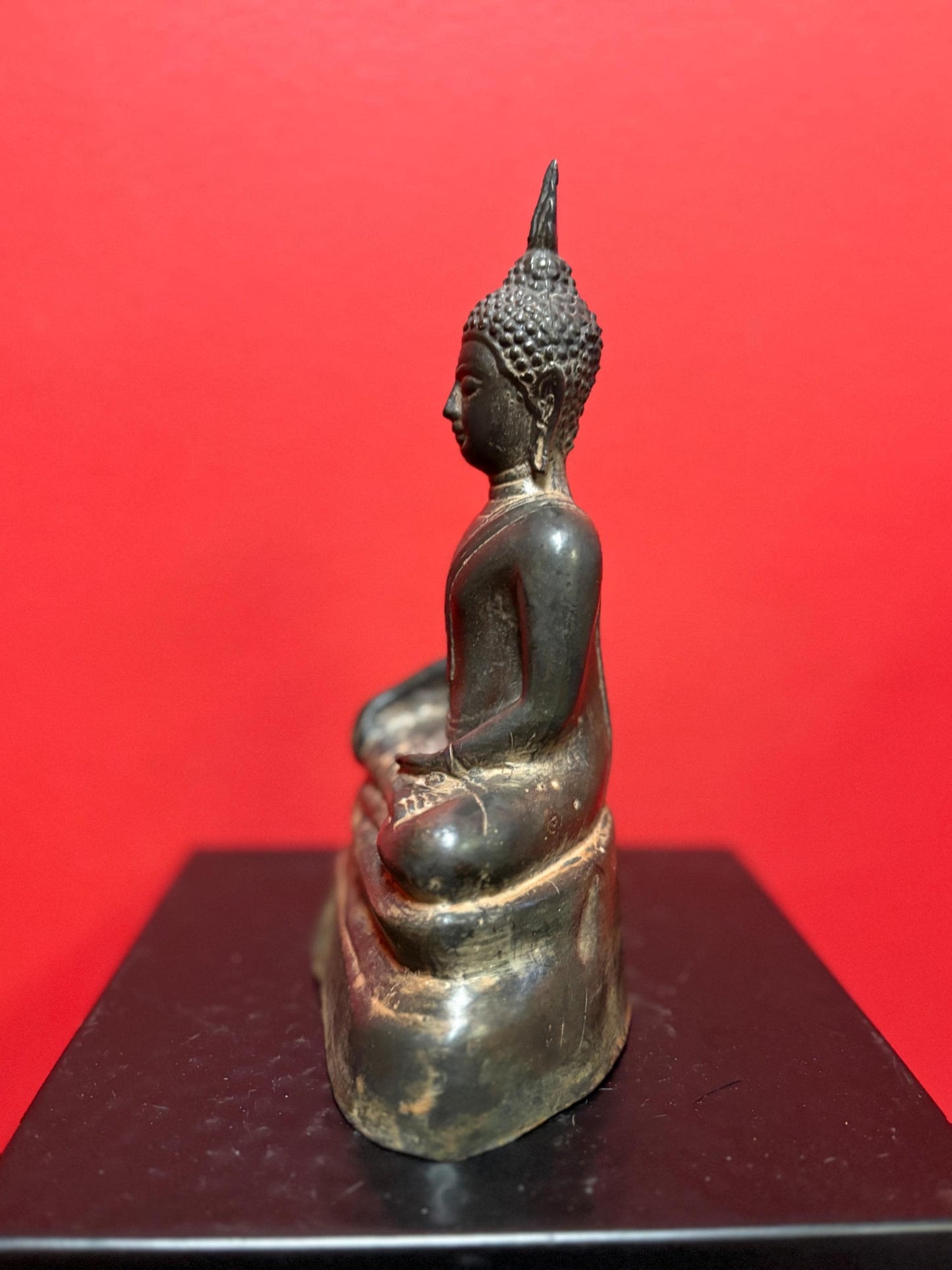 Magnificent 18 century Burmese bronze seated Buddha with wonderful patina 8 inches high museum quality the best
