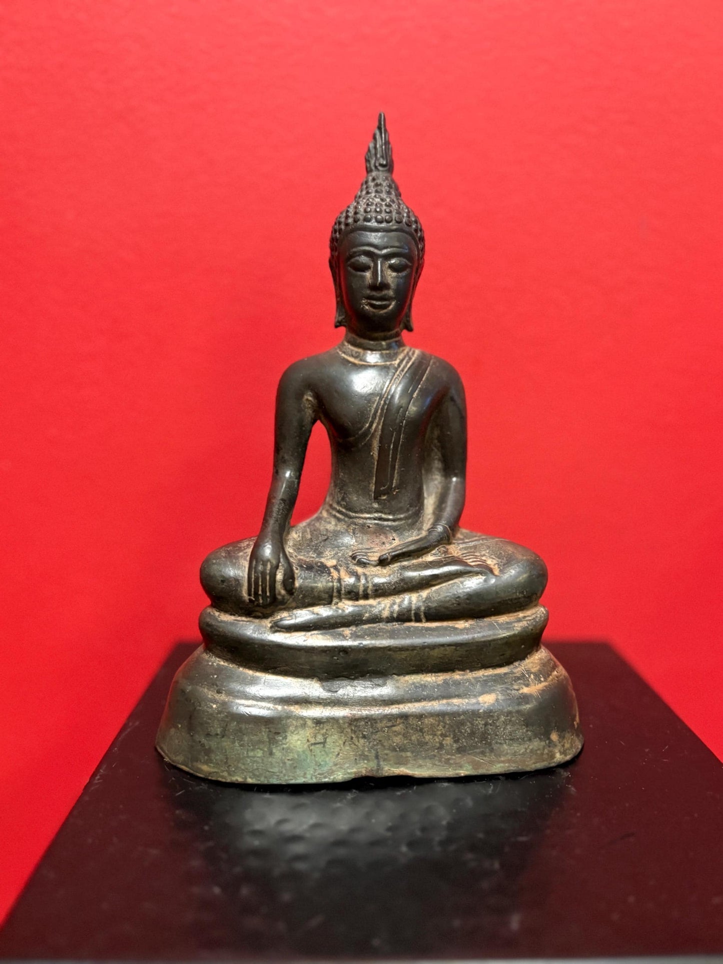 Magnificent 18 century Burmese bronze seated Buddha with wonderful patina 8 inches high museum quality the best