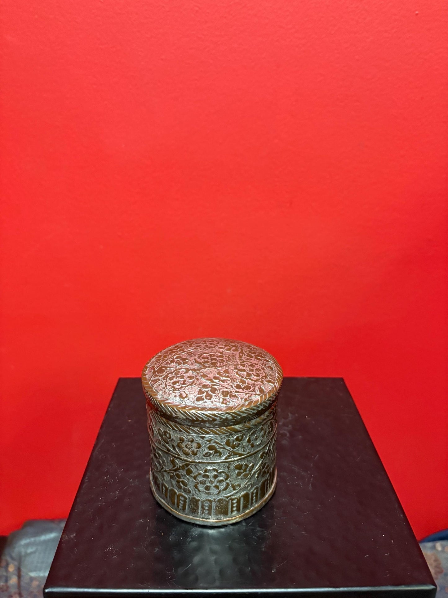 Fantastic antique Asian silver plated and copper box - 3 x 3 wonderful quality and detail great value