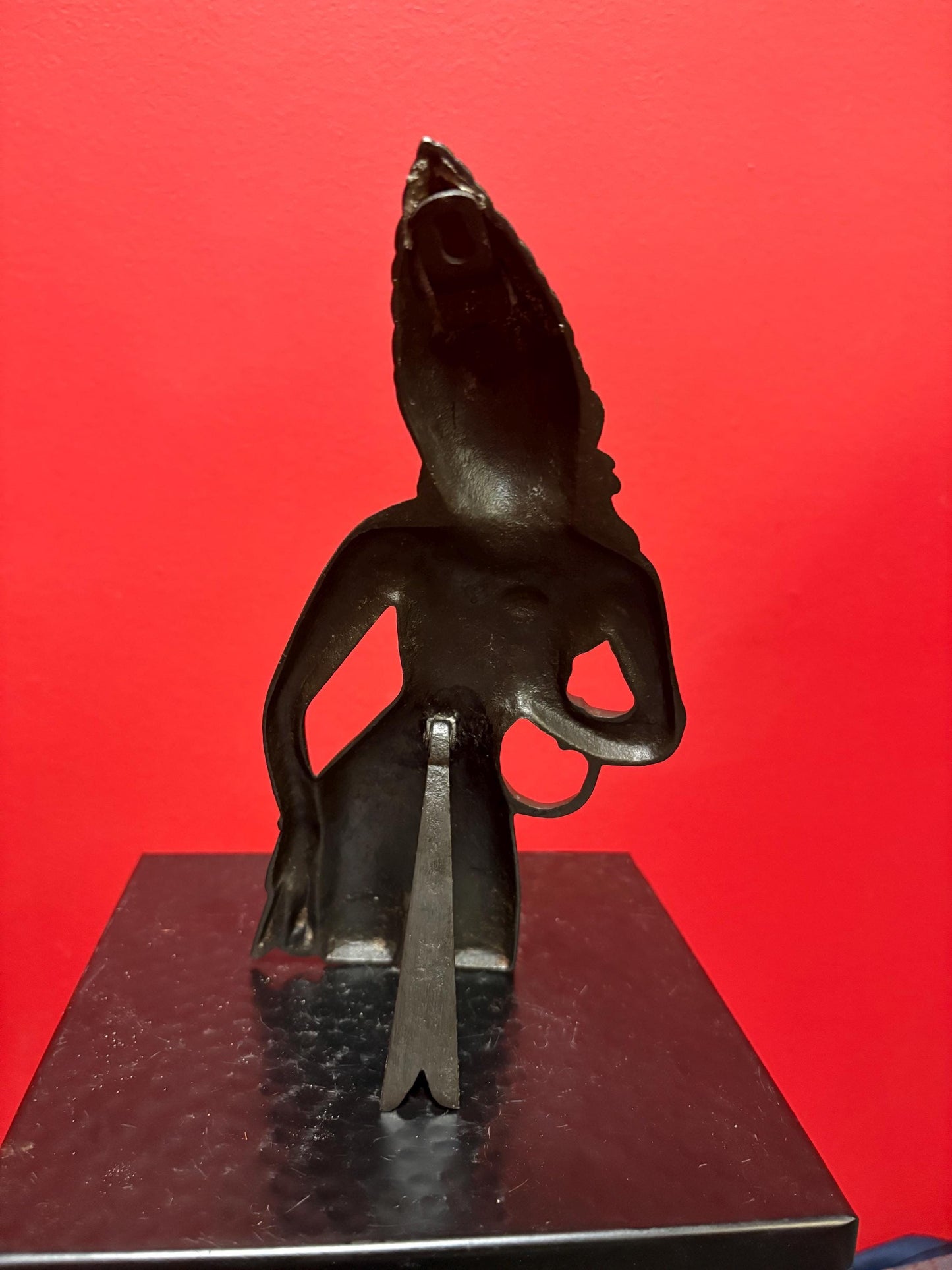 Beautiful Asian bronze lady 9 x 4 wide stands or hangs great detail and great value