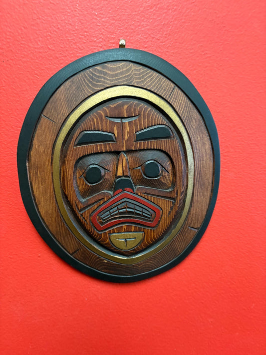 Fabulous indigenous first nations Pacific Northwest coast Sun mask plaque  8 1/2 x 7 wide  - great detail  value priced