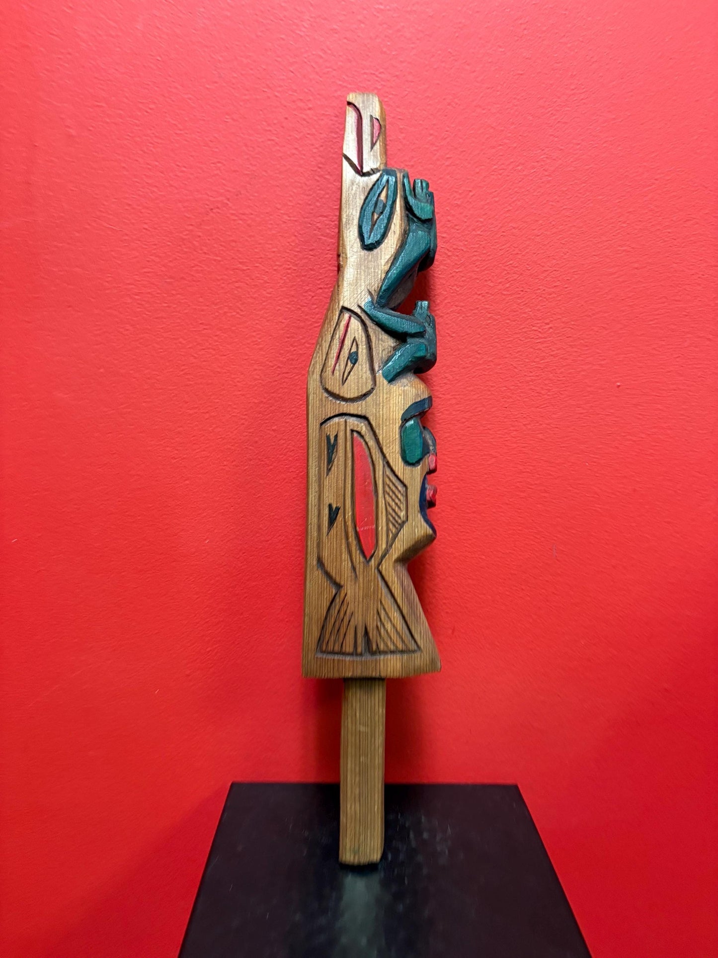 Stunning indigenous first nation pacific north Northwest coast signed 18 x 3“ wide frog transformation rattle great sound and great value