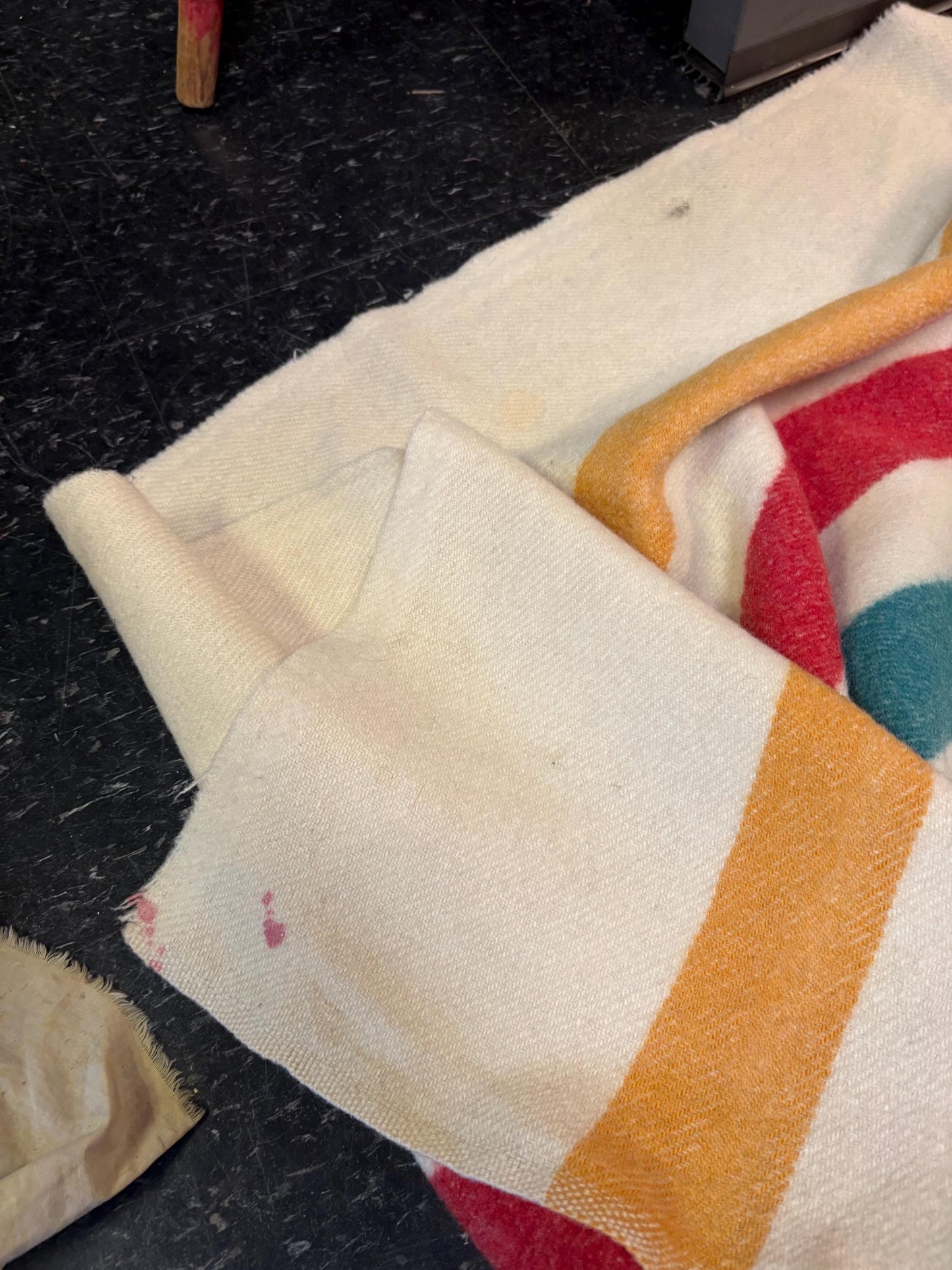 Funky Hudson Bay Company style wool blanket antique HBC good condition. See photos. amazing value. approximately 60 x 40“