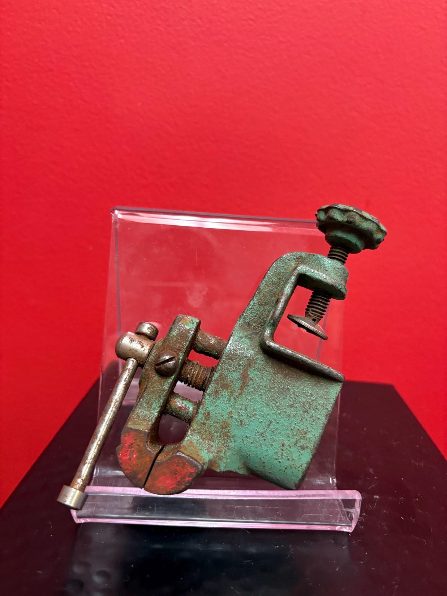 Cool Antique vice 5 inches long in working condition great to use or for decor