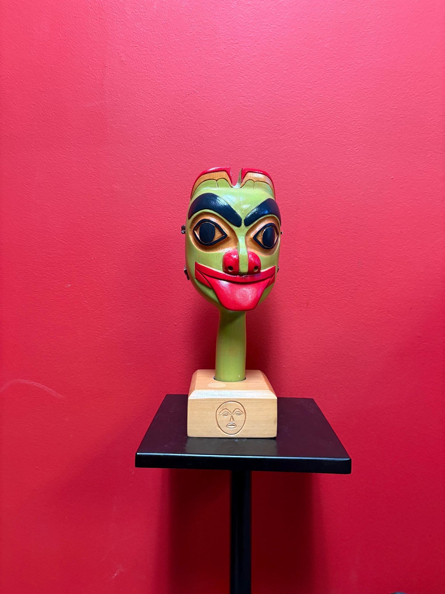 favulous indigenous first nation Pacific Northwest Coast signed Haywood Russel frog rattle in stand rattle 10 inches and stand 2 inches