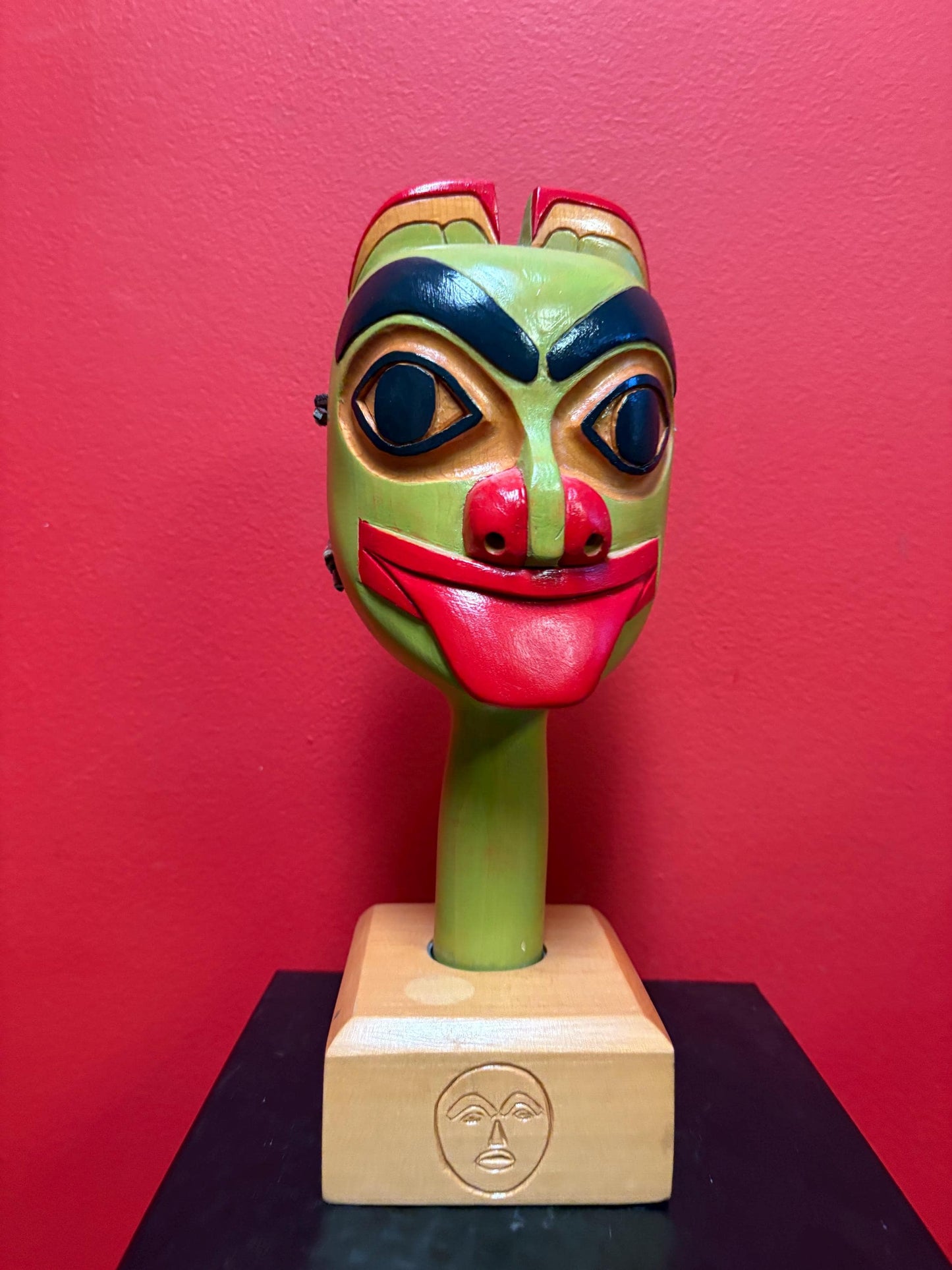 favulous indigenous first nation Pacific Northwest Coast signed Haywood Russel frog rattle in stand rattle 10 inches and stand 2 inches