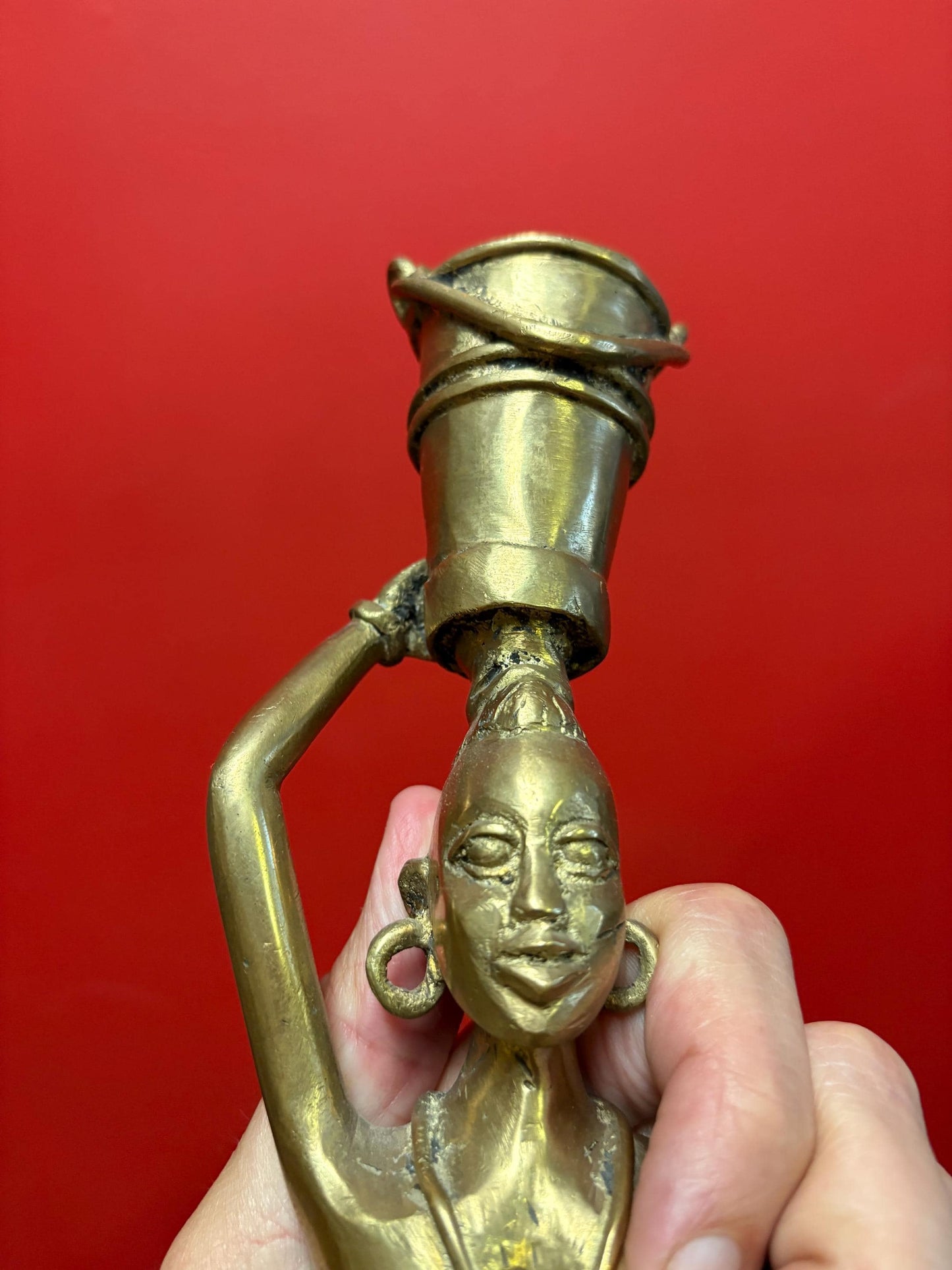 Beautiful African bronze statue of a woman carrying a bucket great patina 14 inches tall older piece wow