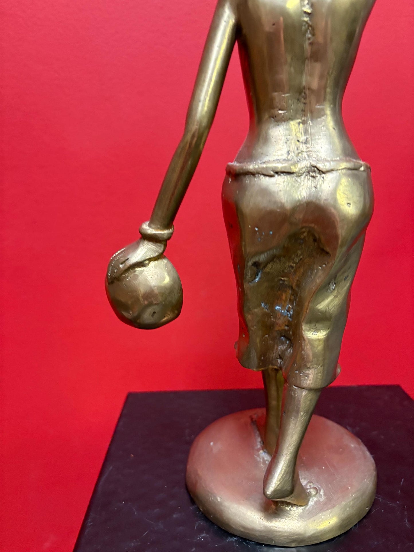 Beautiful African bronze statue of a woman carrying a bucket great patina 14 inches tall older piece wow