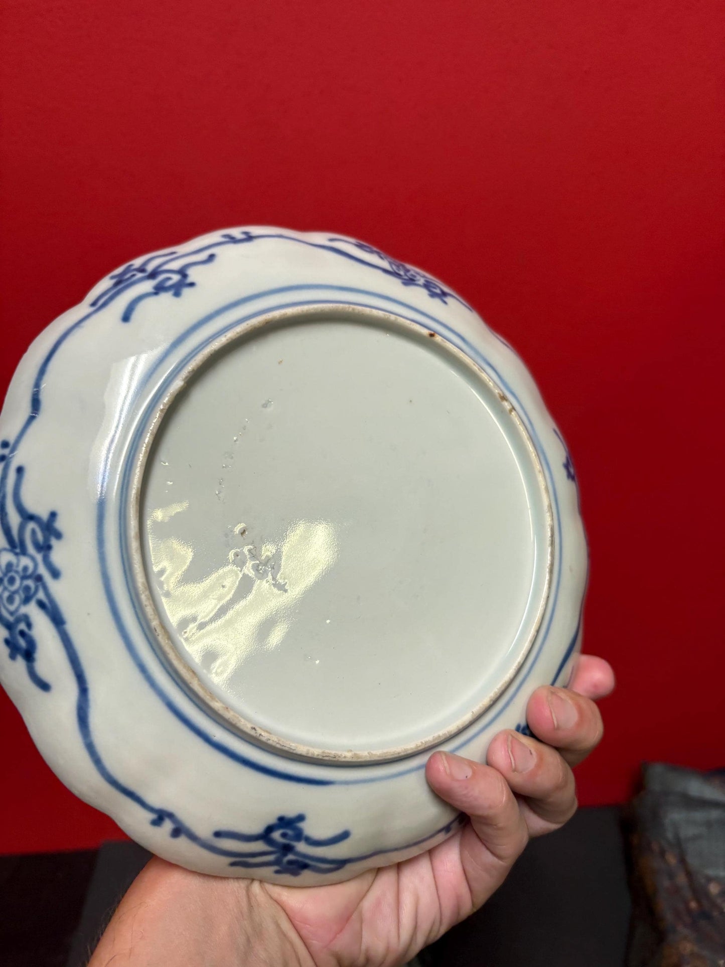 Beautiful Japanese imari antique 8 1/2 inch plate with scalloped edges great condition great value