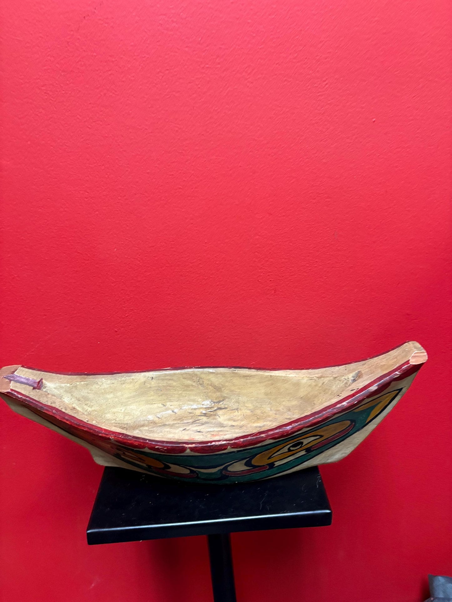 Stunning museum quality 14 x 5 early 1900s indigenous first nations Pacific north West Coast hand painted unsigned canoe - minor damage