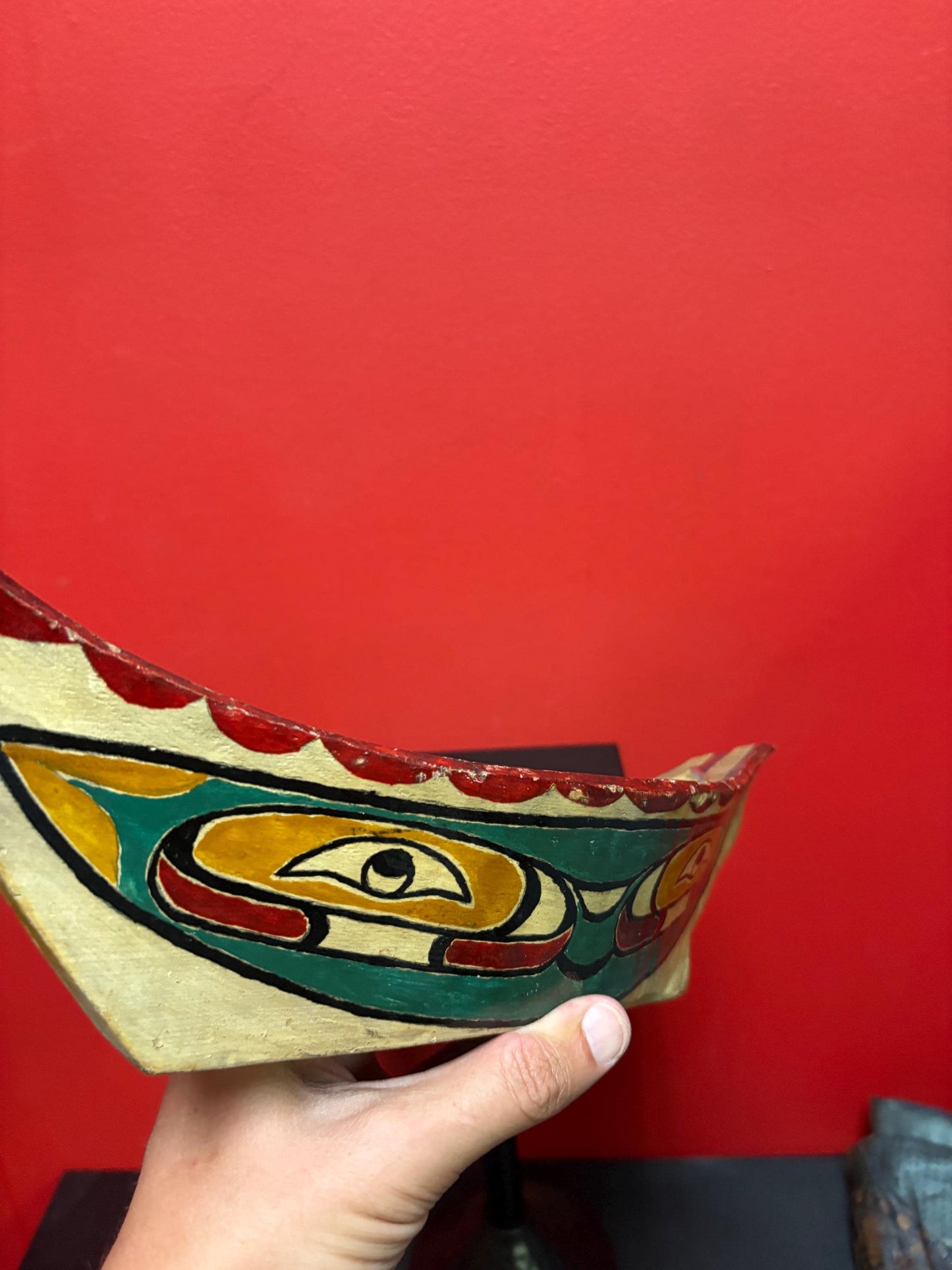 Stunning museum quality 14 x 5 early 1900s indigenous first nations Pacific north West Coast hand painted unsigned canoe - minor damage