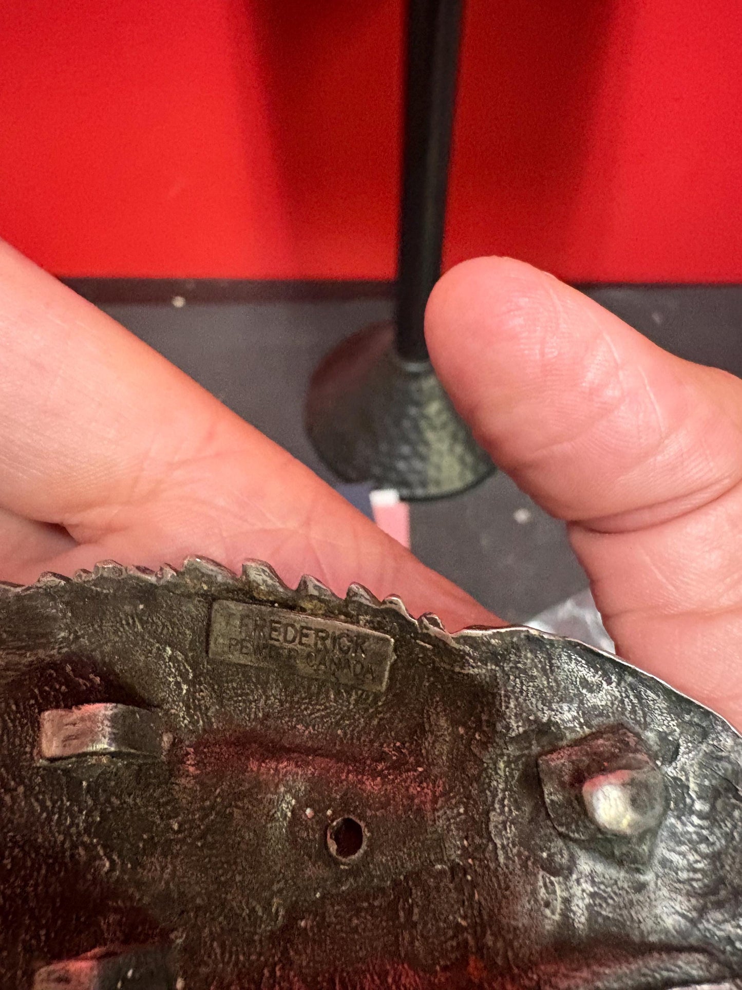 Beautiful signed 3.25 inch long pewter bird belt buckle