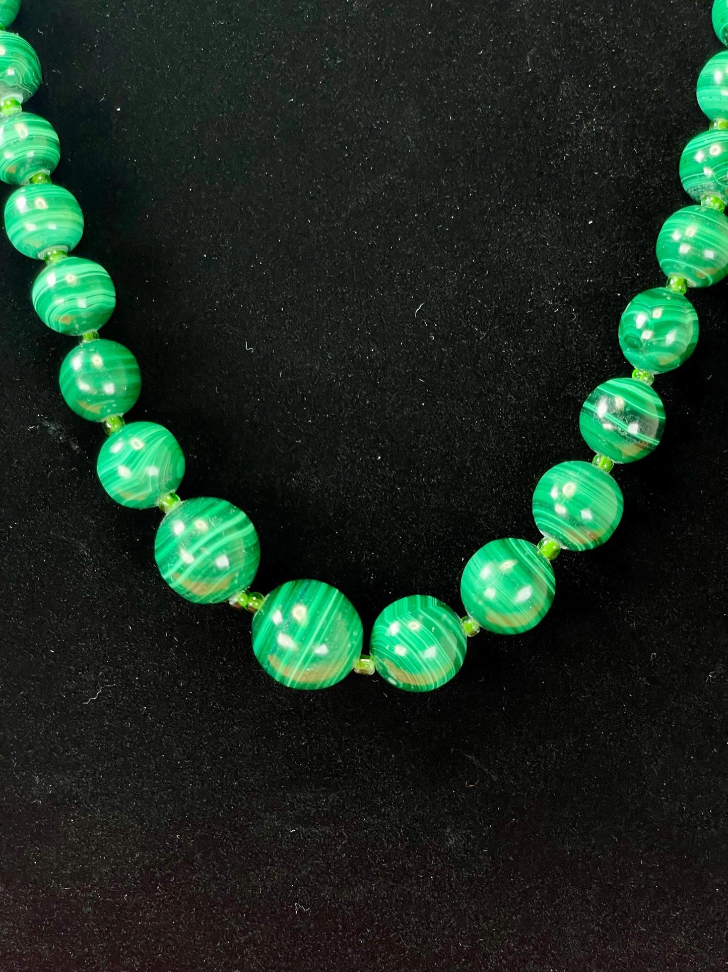 23 inch Green Swirled Glass Bead Necklace  Vintage-Style Statement Jewelry