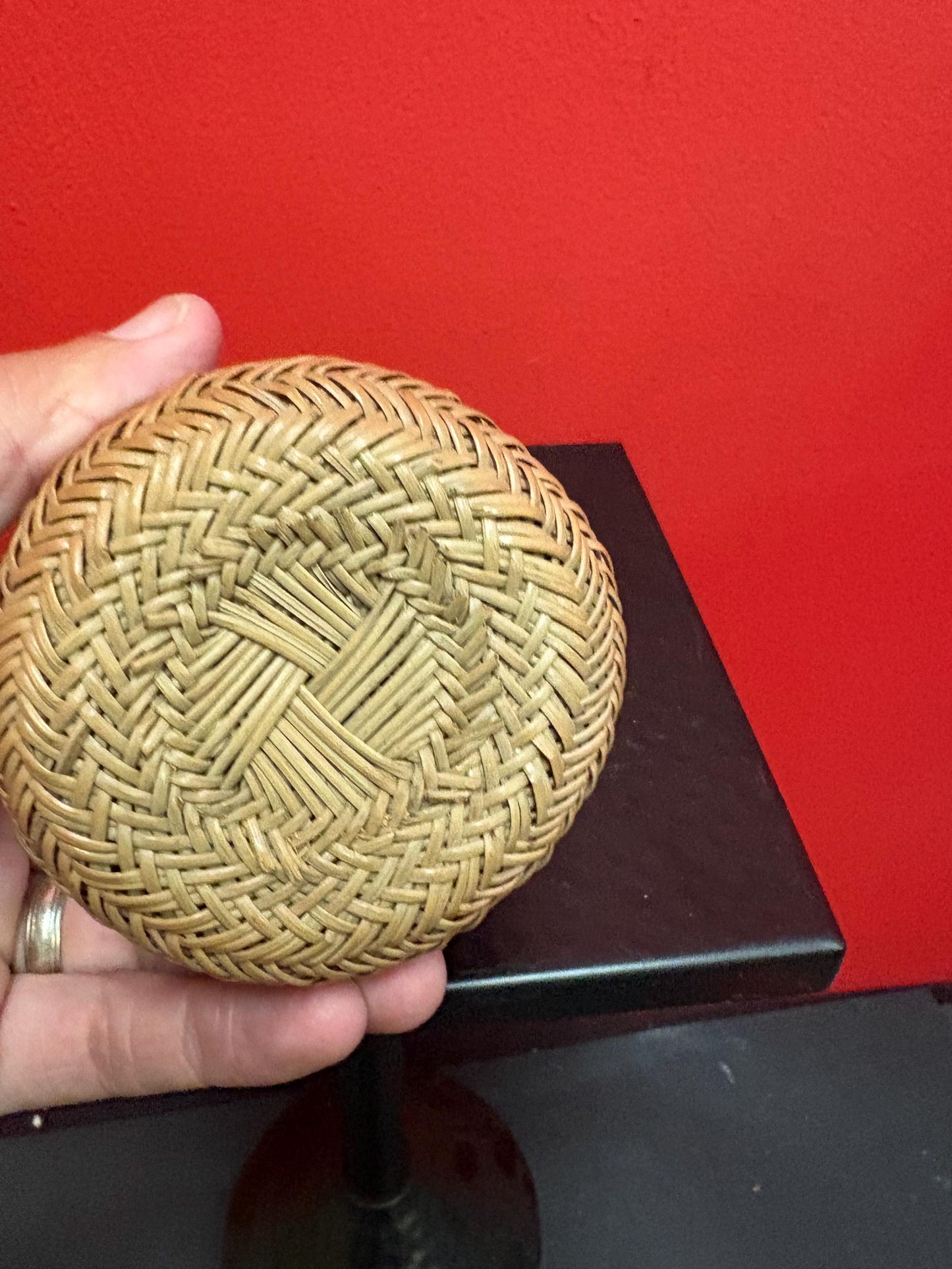 Beautiful antique Mexican TARAHUMARA  Indian Pineneedle double weave basket  great condition  value priced  4 inches tall