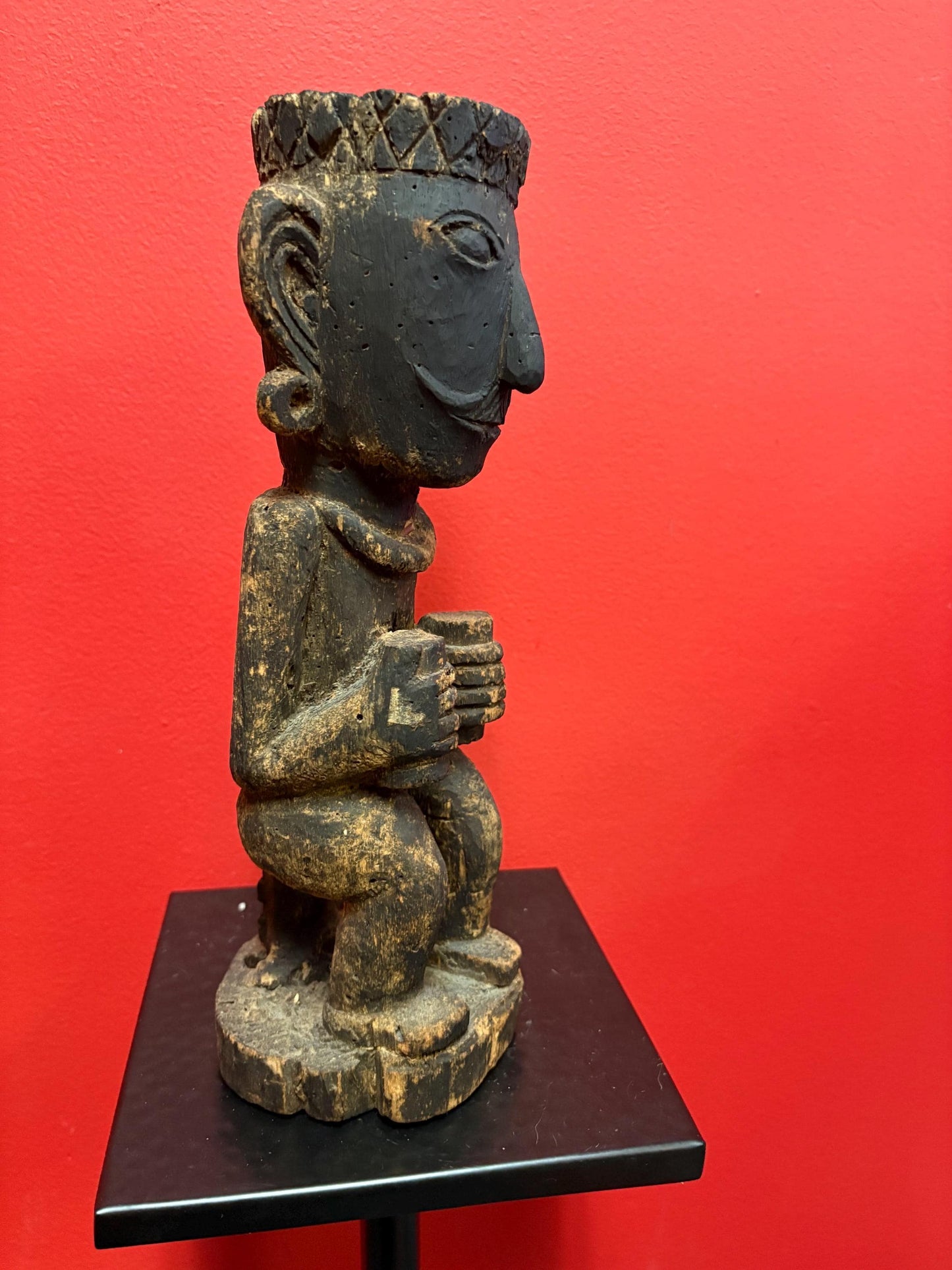 Stunning oceanic antique Museum quality, 12 inch tall statue of a man  very light weight and great detail