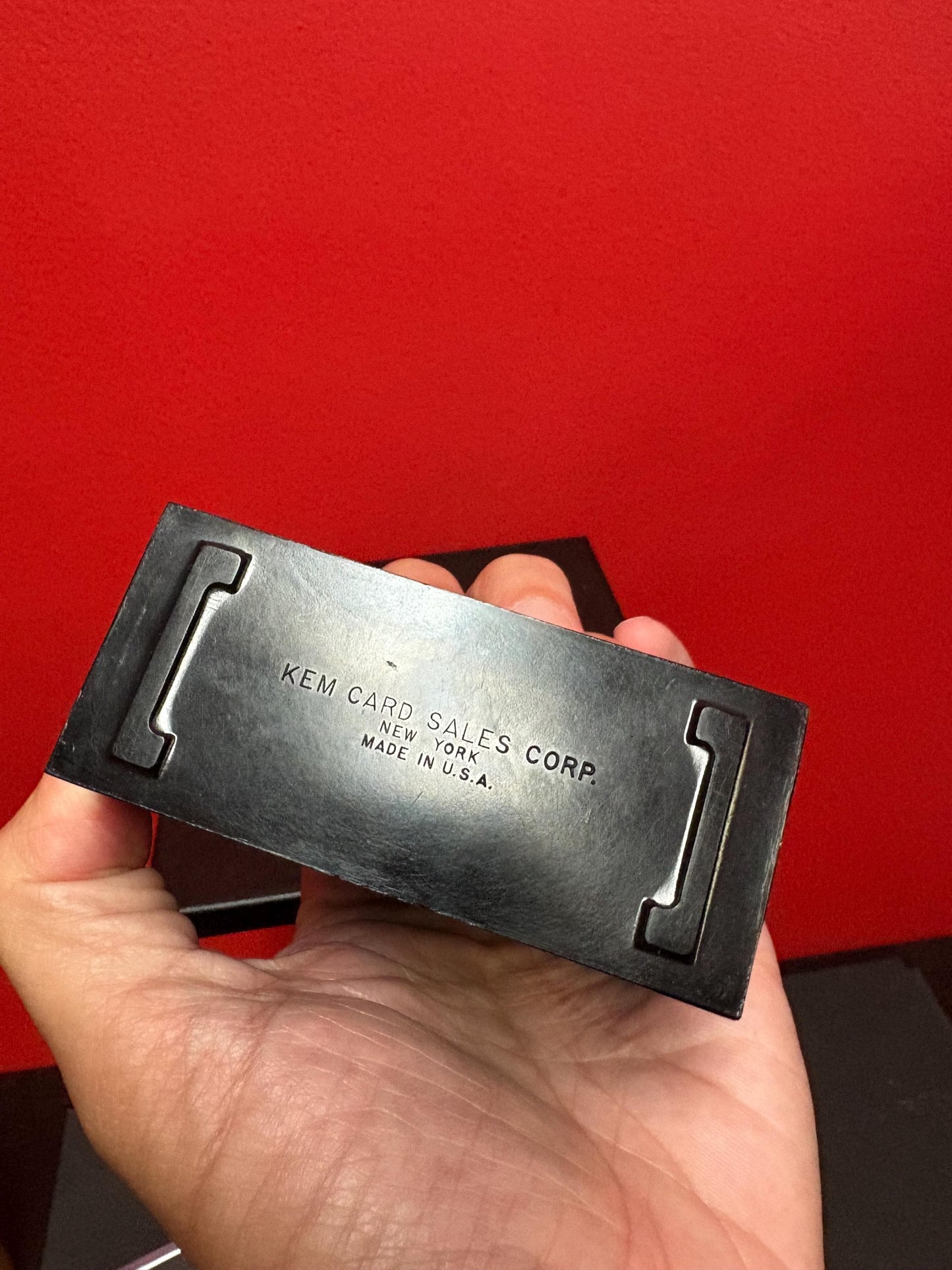 cool  New York 1930s Bakelite art deco card box with cards in mint condition  amazing gift  3 1/2 by one and 1/2 x 3“ tall  wow