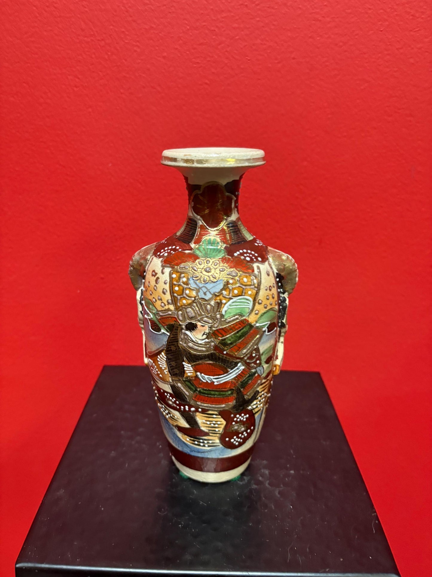 Lovely 8inch tall Japanese antique 19th century Satsuma vase with elephant handles great value