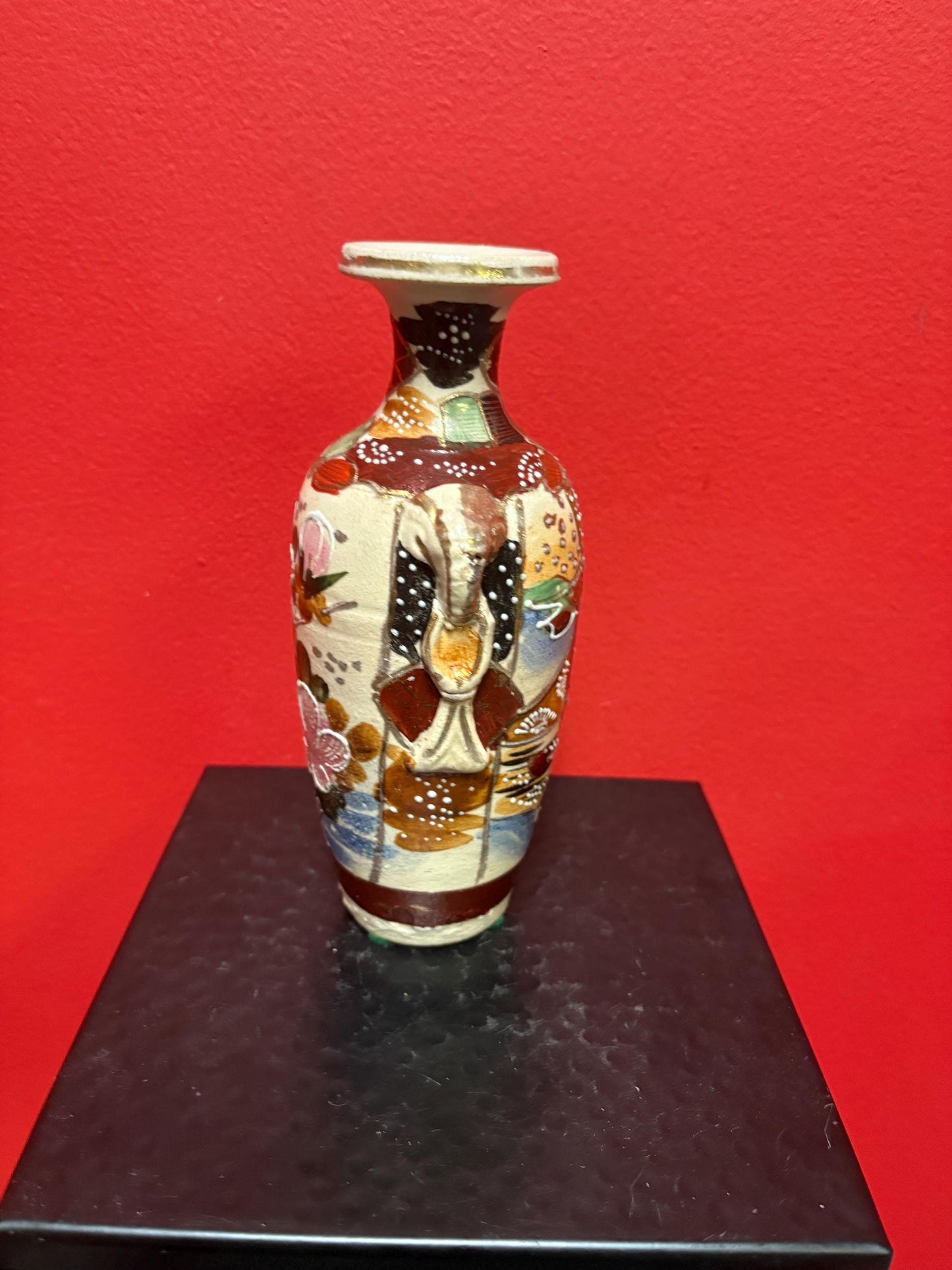 Lovely 8inch tall Japanese antique 19th century Satsuma vase with elephant handles great value