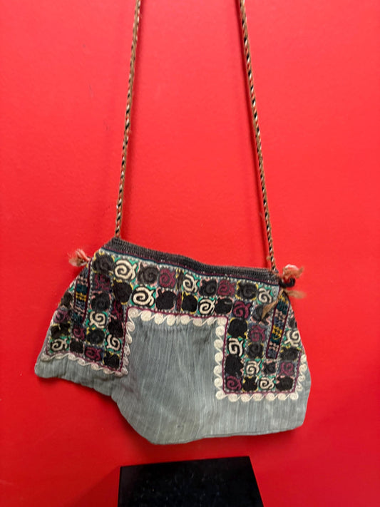 Stunning 19 century woven bag   Middle Eastern 26 x 15 wide approximately beautiful condition and detail