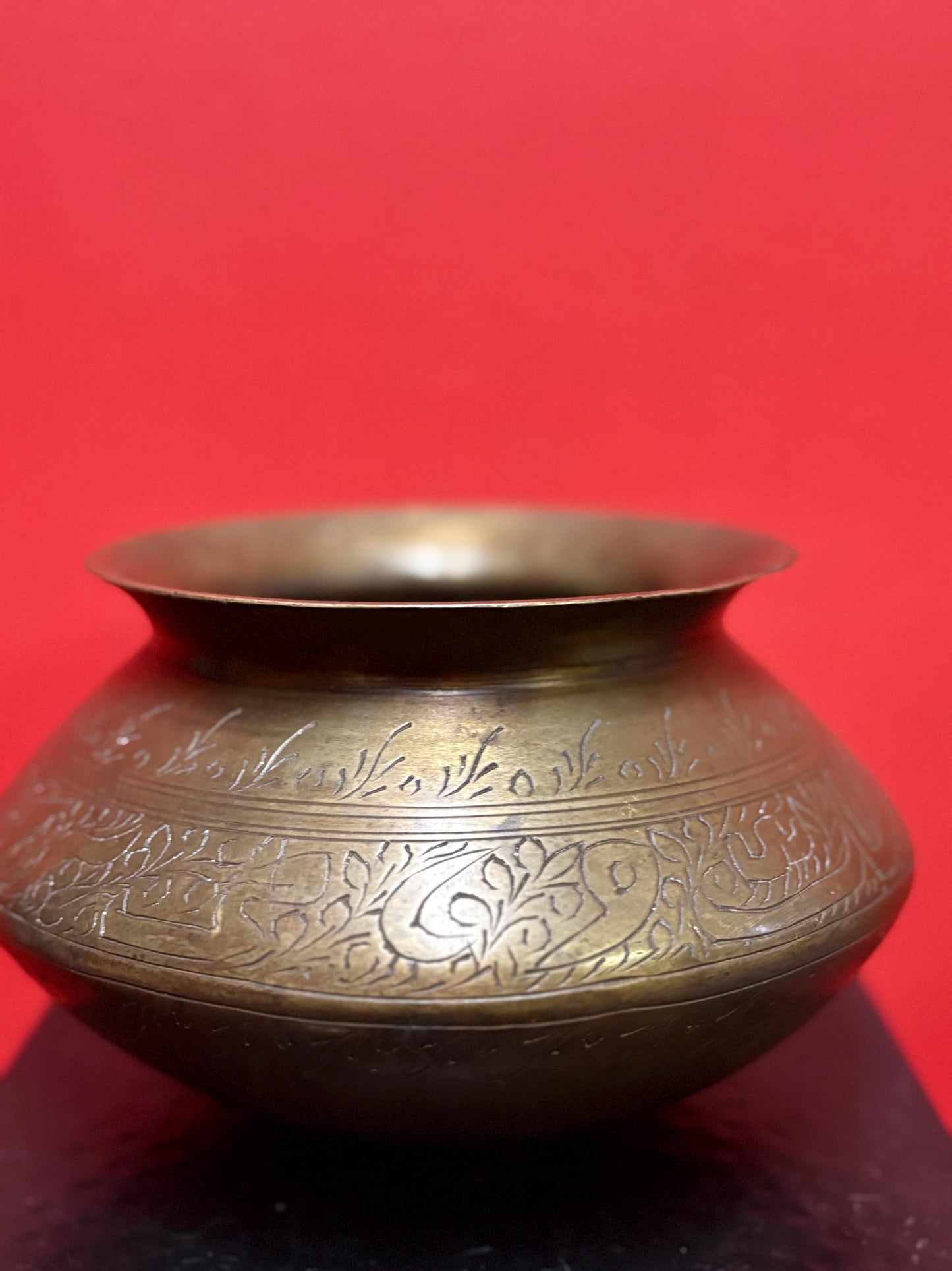 A Stunning museum quality approx 16th century Ming Dynasty bronze vessel  incredible detail and patina  sensational piece of Chinese art
