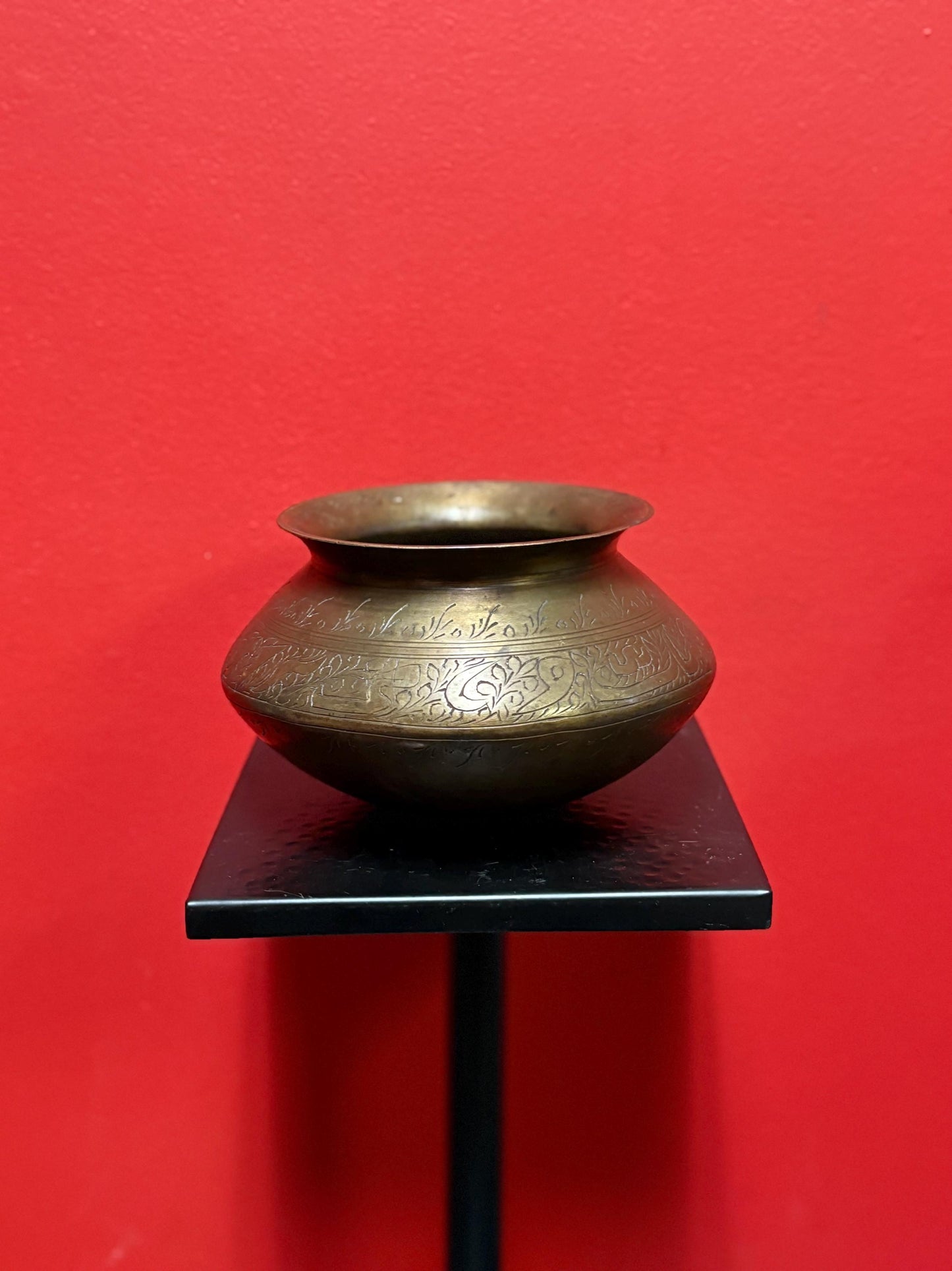 A Stunning museum quality approx 16th century Ming Dynasty bronze vessel  incredible detail and patina  sensational piece of Chinese art