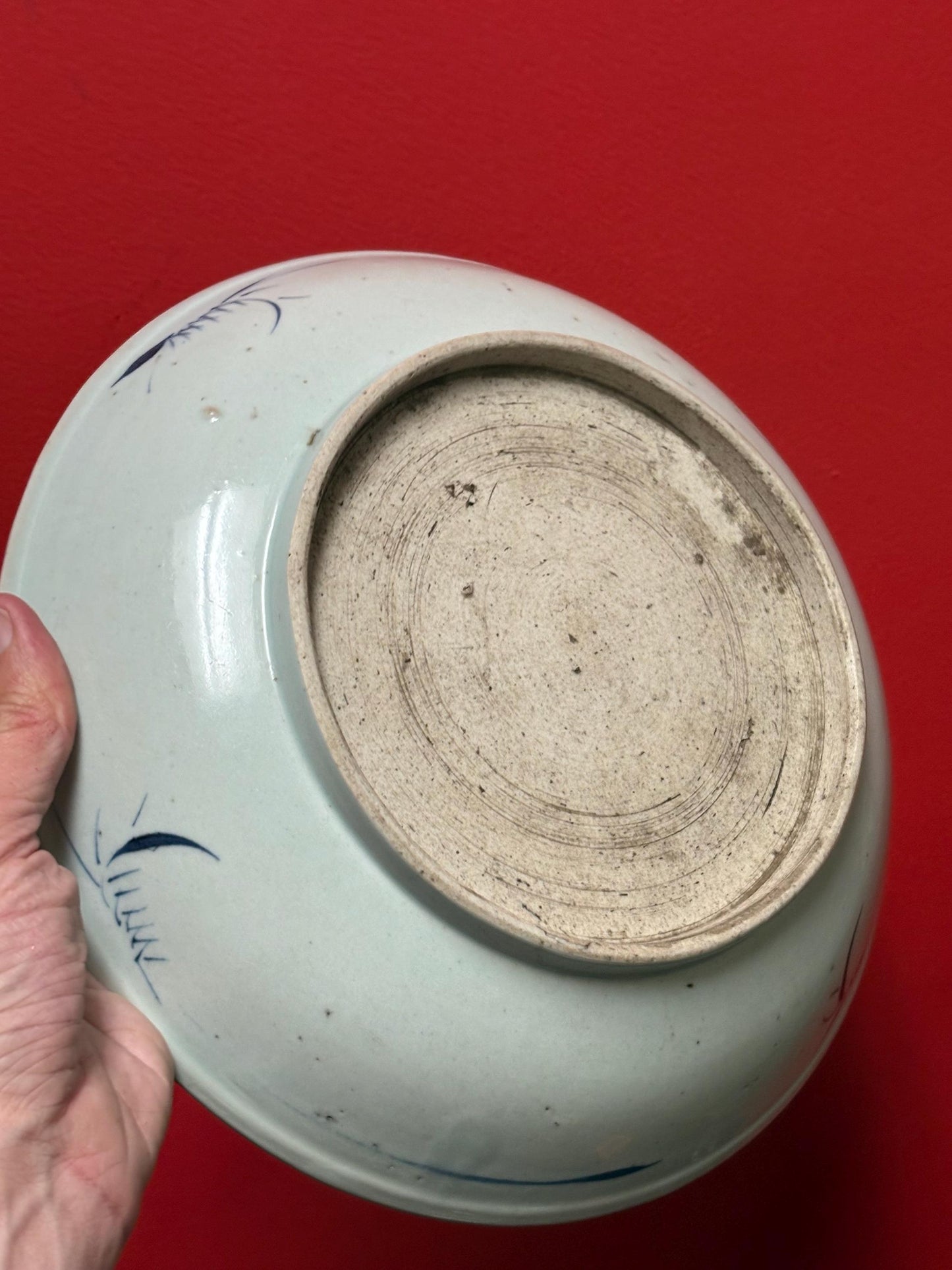 Stunning late 18 century rare Chinese 11 inch charger  wonderful imagery with little damage in the middle  truly amazing value