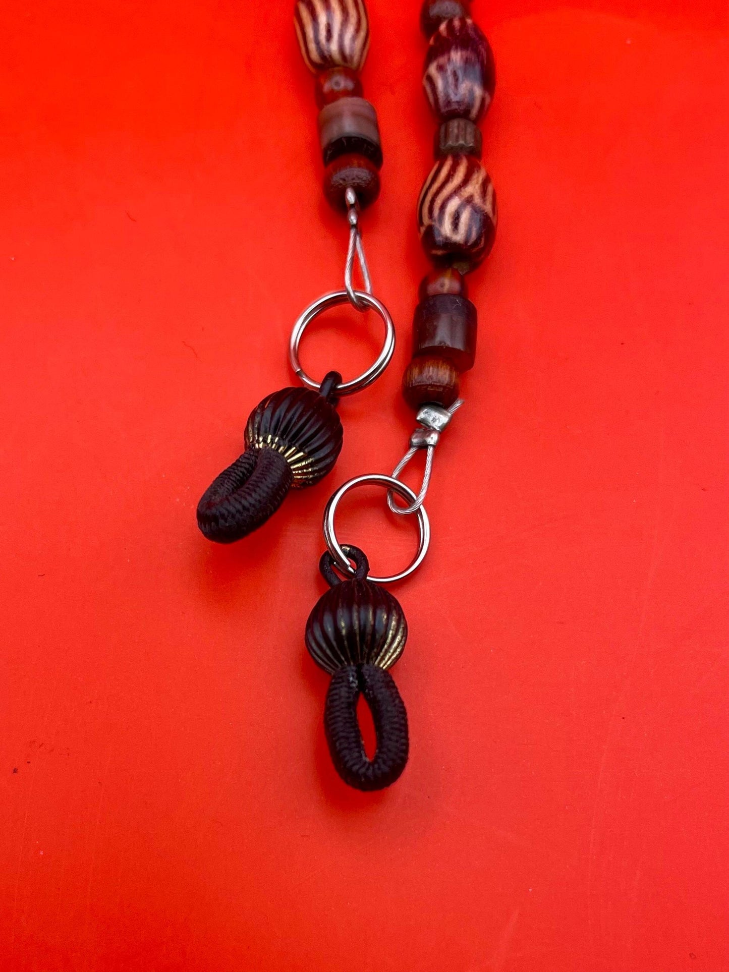 Lot of 5 Assorted Necklaces and one eyeglass chain  Mixed Styles, Lengths & Materials