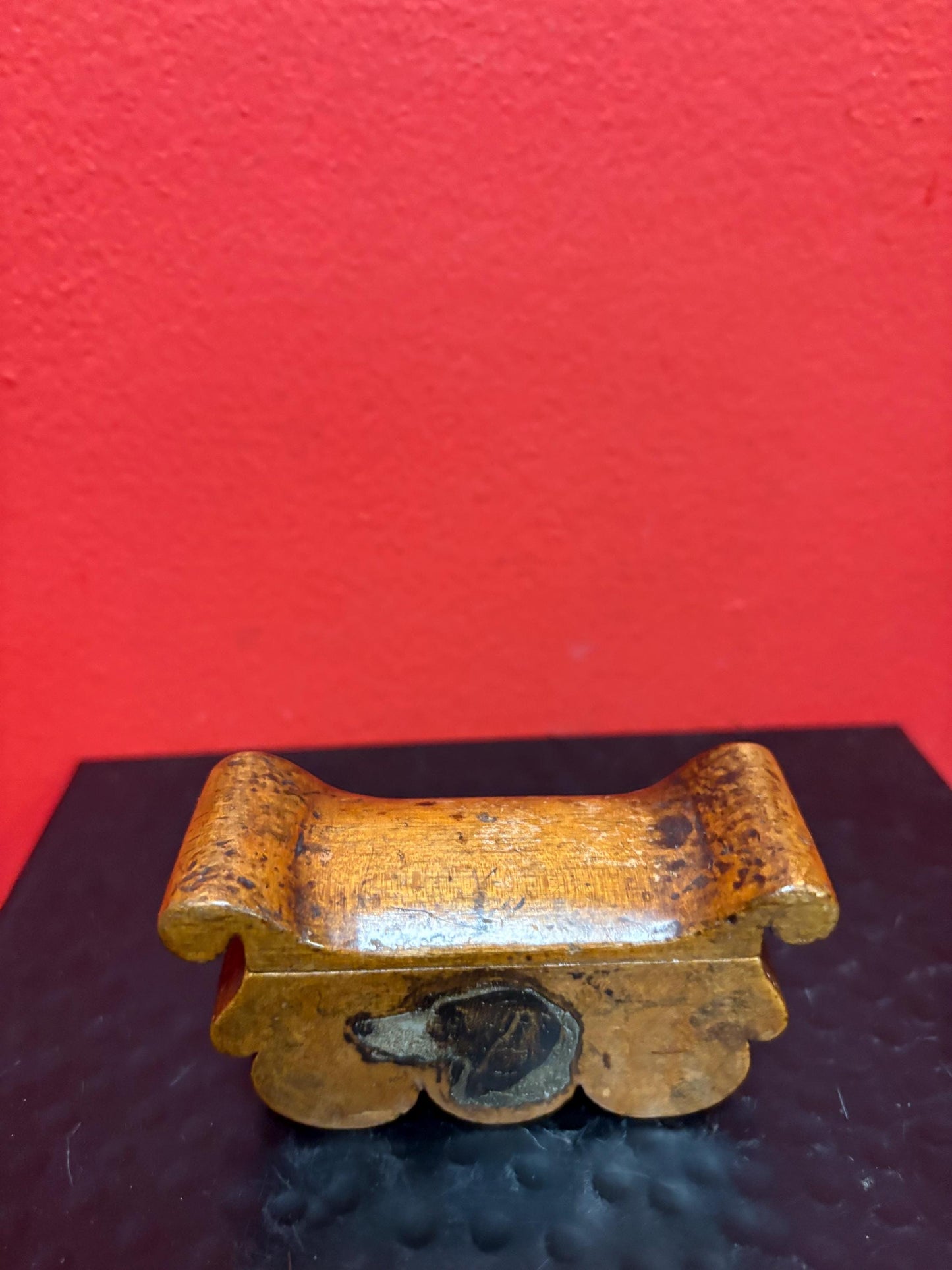 stunning 19 century handmade folk art made in prison box with doggy design - 3.25 x 2 high beautiful