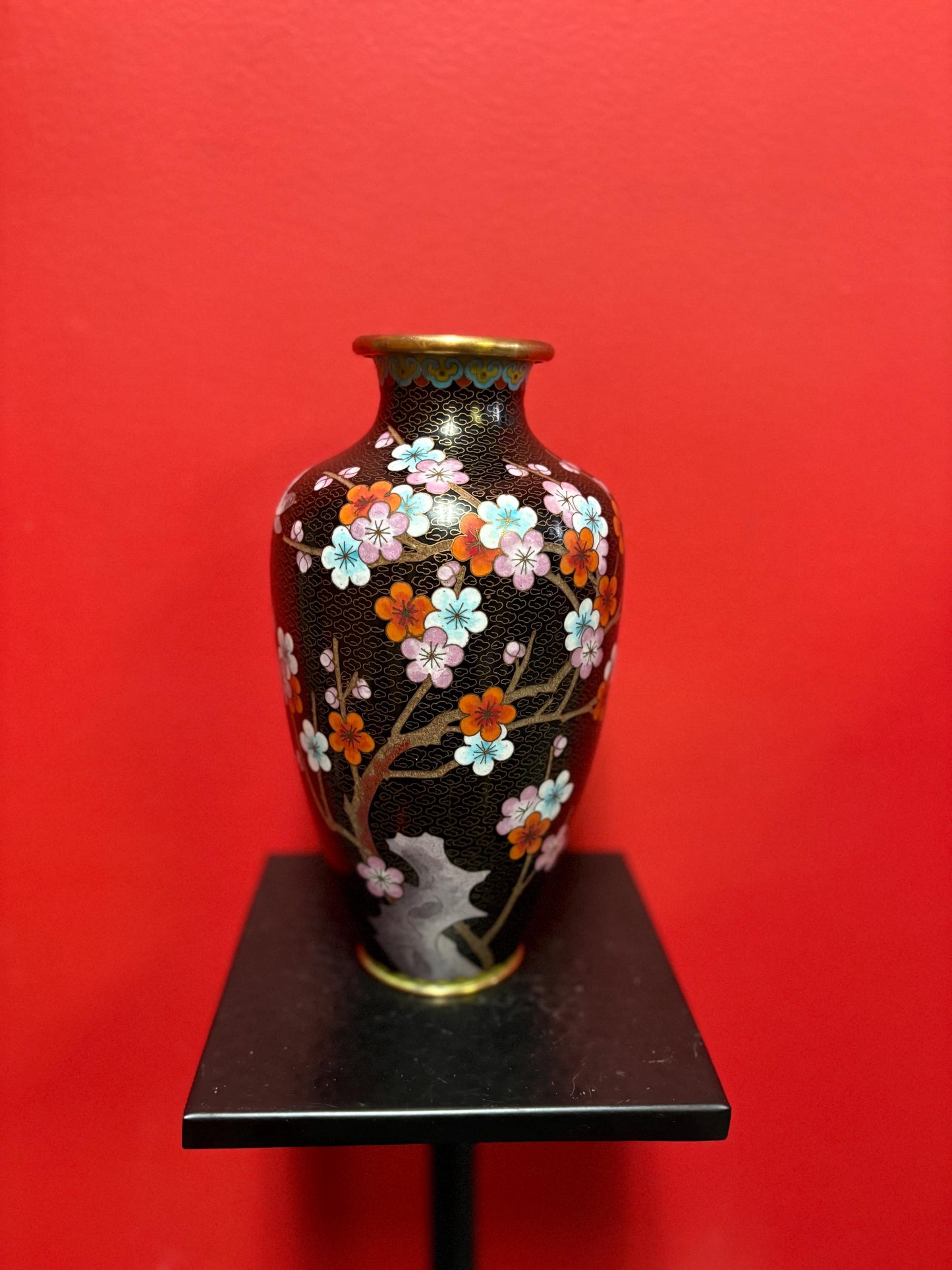 Cloisonné antique 10 inch vase in mint condition  cherry blossoms  wow  great value