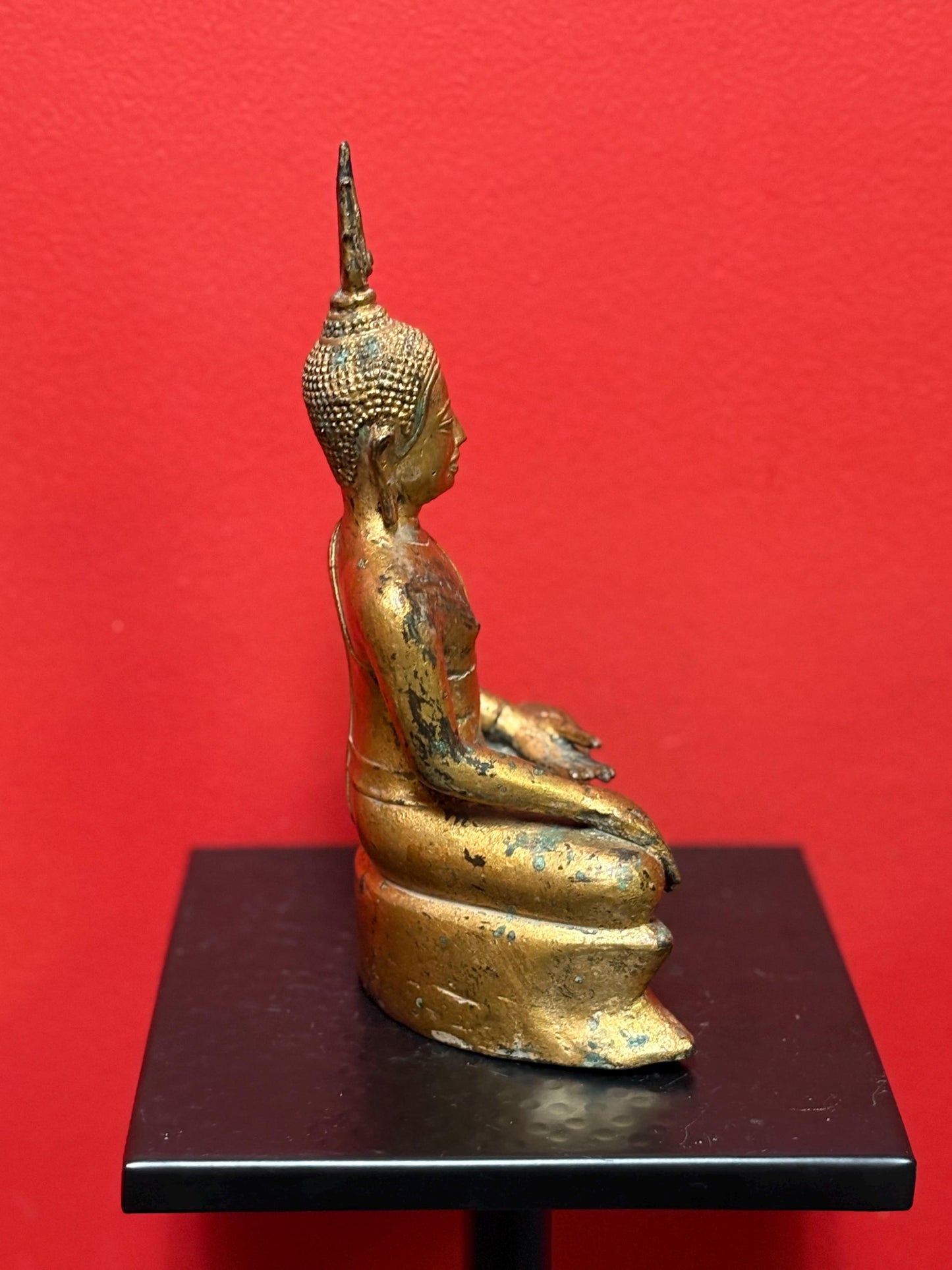 Magnificent museum quality 18 century THAI 9 1/2 x 5 wide gilded bronze seated statue of a Buddha  amazing patina -  wow