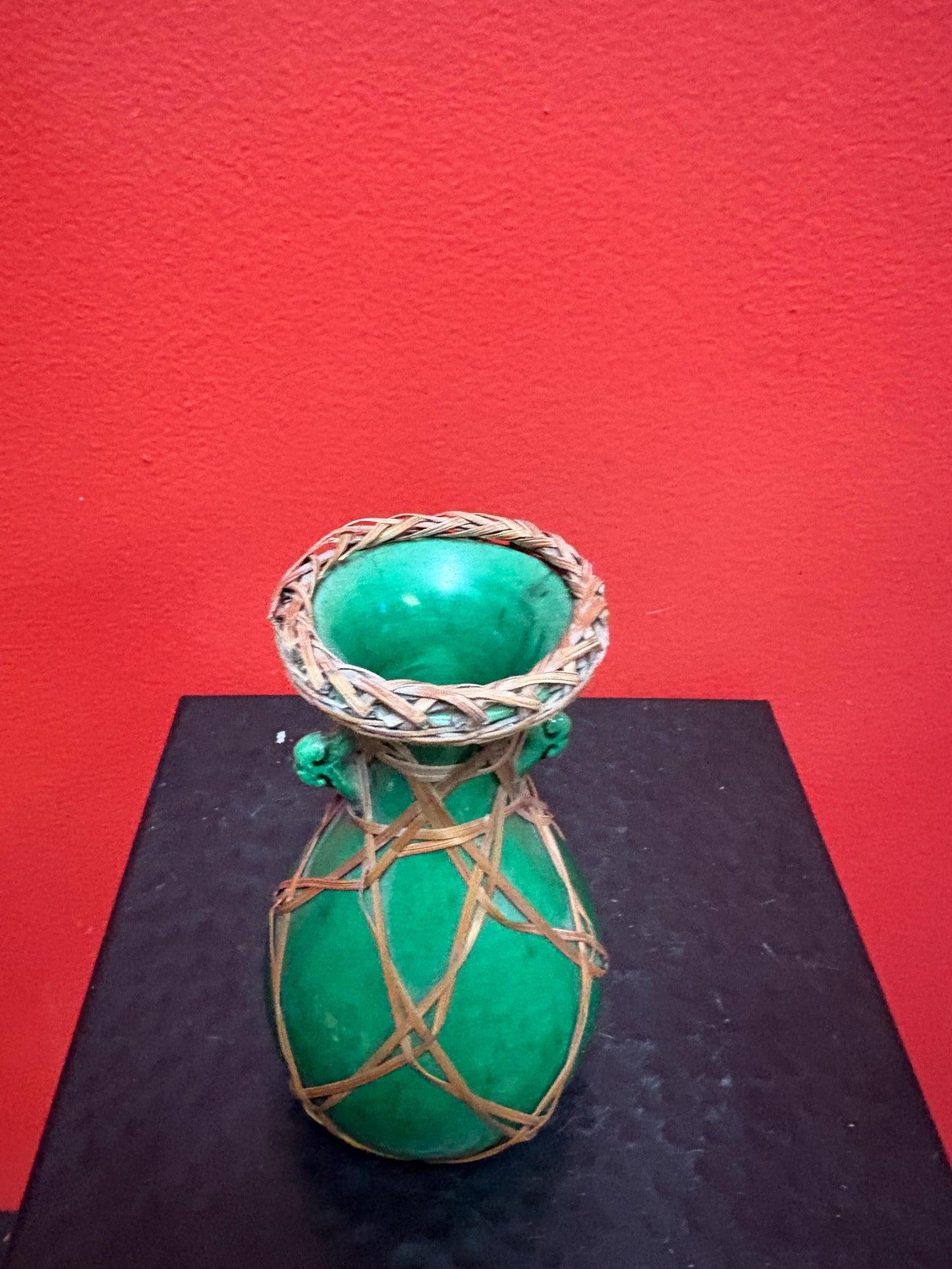 chinese  5 inch glazed vase with netting  wonderful condition  great value