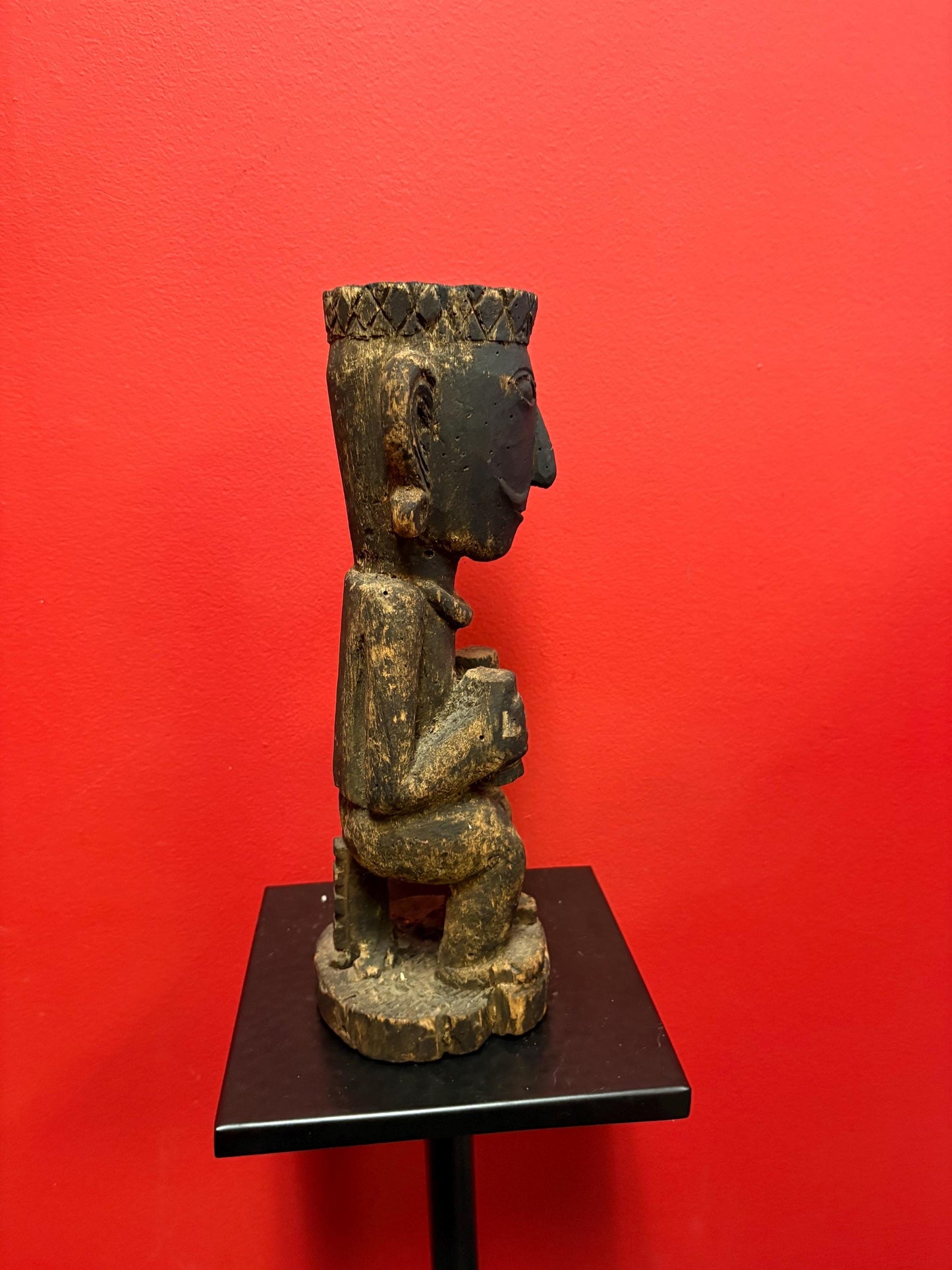 Stunning oceanic antique Museum quality, 12 inch tall statue of a man  very light weight and great detail