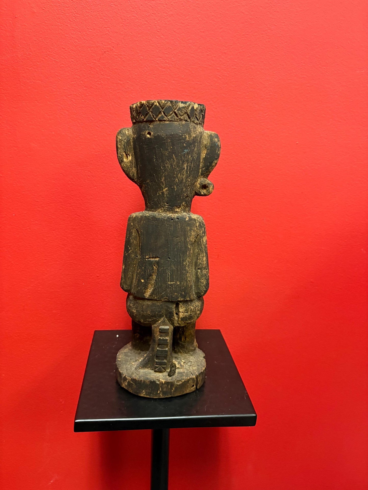 Stunning oceanic antique Museum quality, 12 inch tall statue of a man  very light weight and great detail