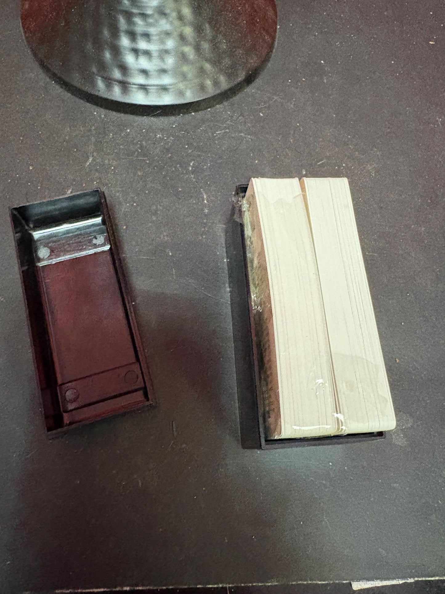 cool  New York 1930s Bakelite art deco card box with cards in mint condition  amazing gift  3 1/2 by one and 1/2 x 3“ tall  wow