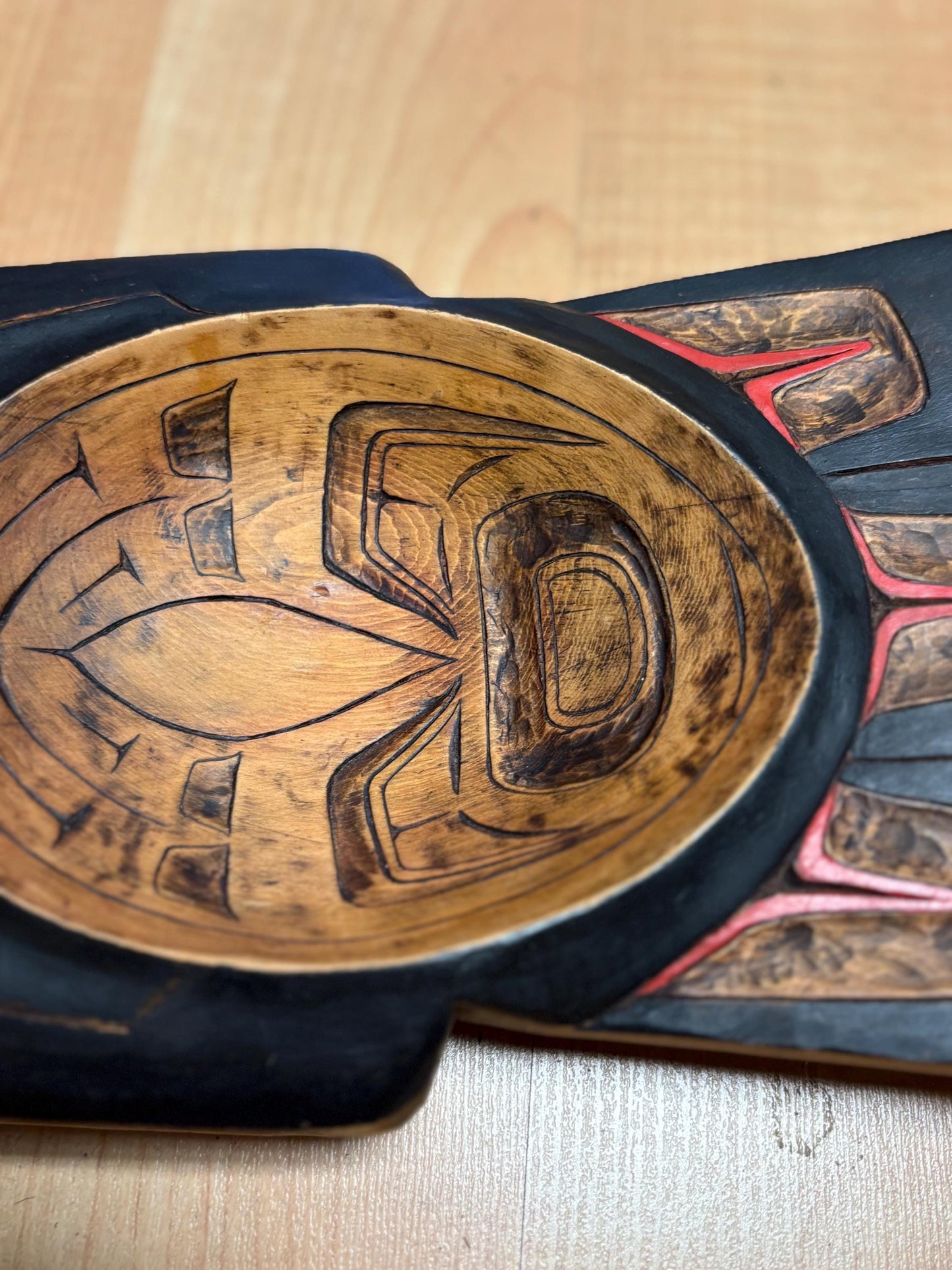 museum quality indigenous first nations Pacific Northwest Coast signed owl grease bowl - 13 x 6 wide. - attributed to Henry George - great