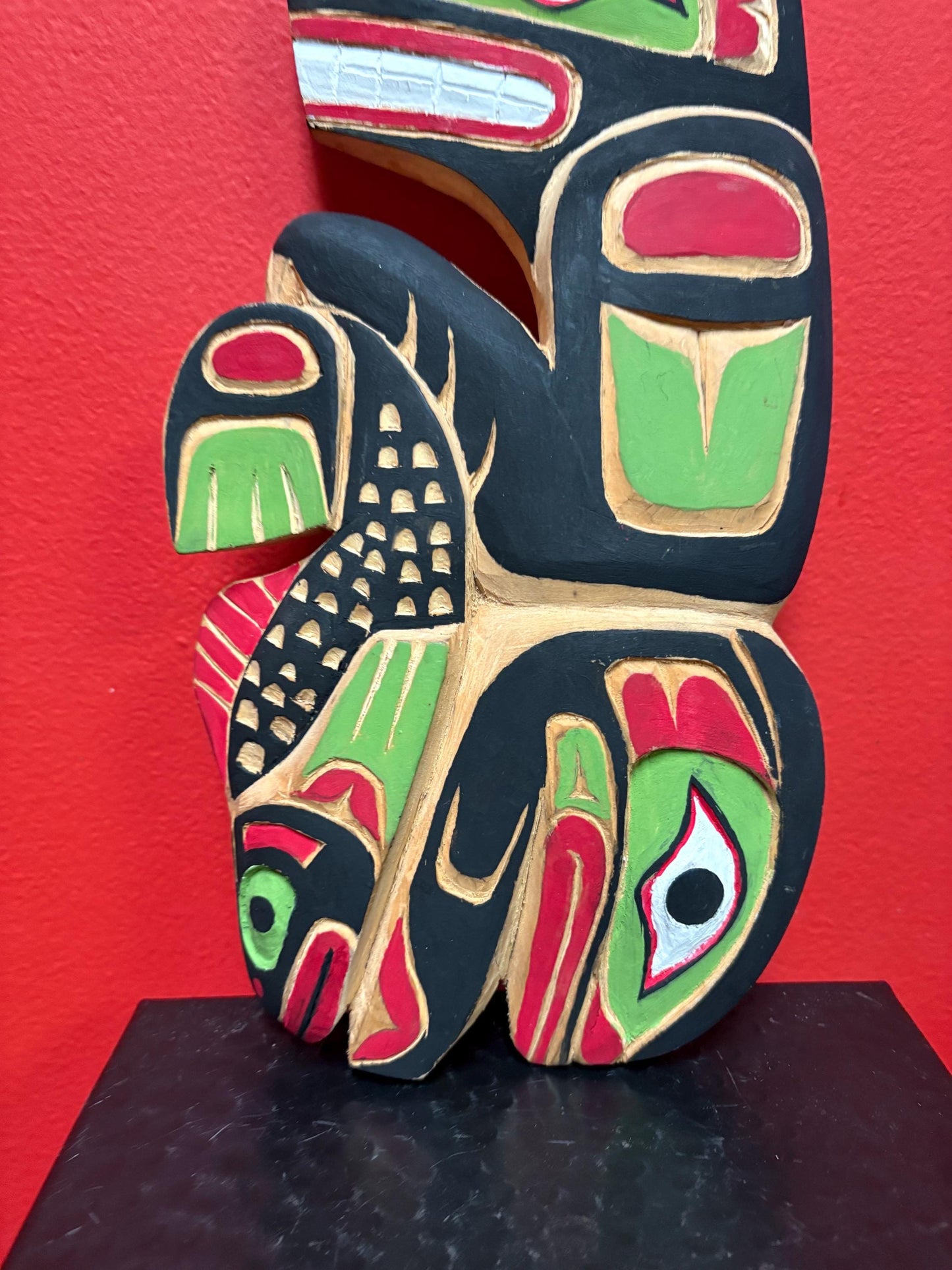 Beautiful indigenous first nations Pacific Northwest Coast 12 x 6 wide bear salmon plaque by Brian SCOW needs a hanger good value