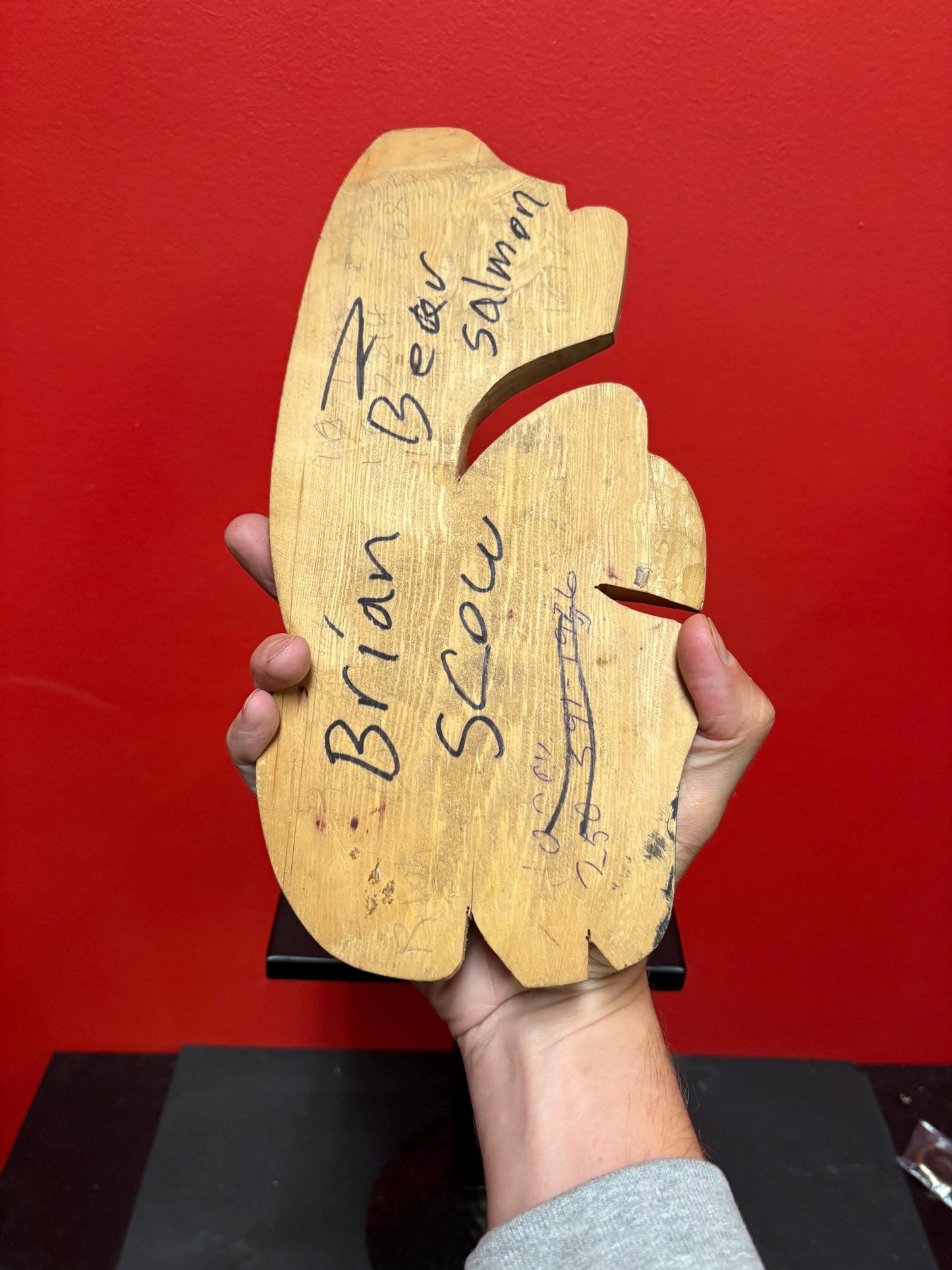 Beautiful indigenous first nations Pacific Northwest Coast 12 x 6 wide bear salmon plaque by Brian SCOW needs a hanger good value