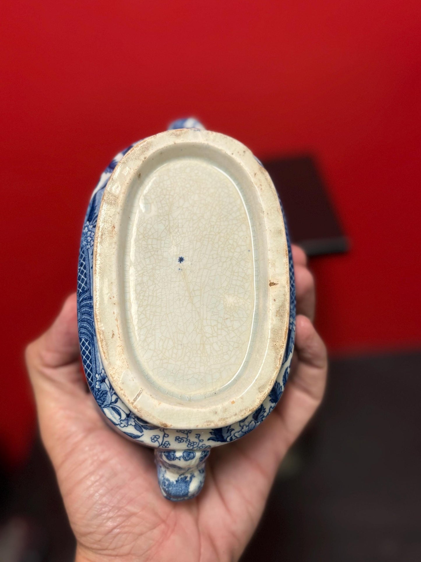 Stunning mid 18th century Chinese bowl 7 1/2 x 4 x 3 high minor chips see photos amazing Chinese porcelain - wow