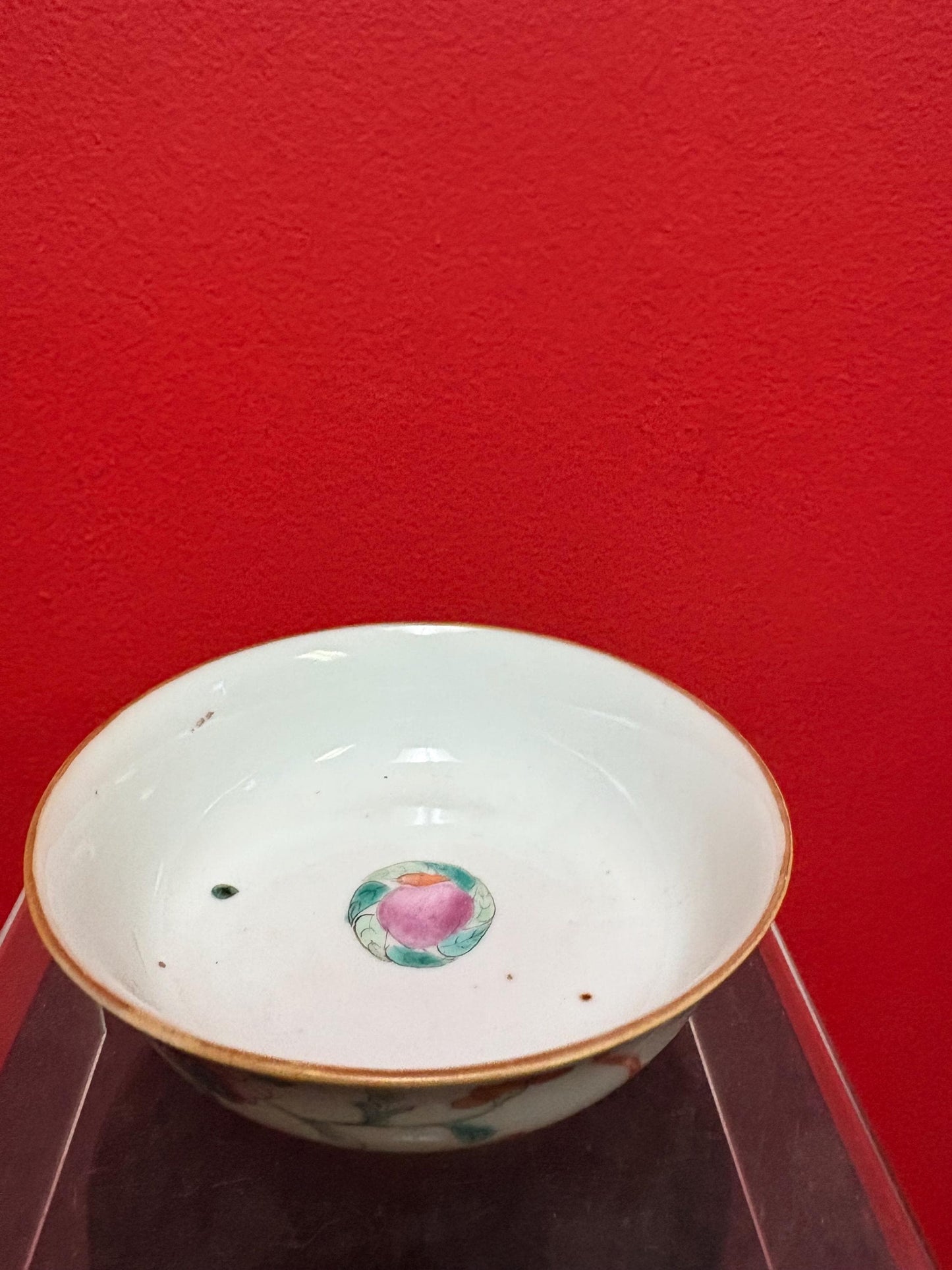 Beautiful 19 century famille rose  5 by 1.5 inch high bowl in excellent condition with great decoration- signed - good value