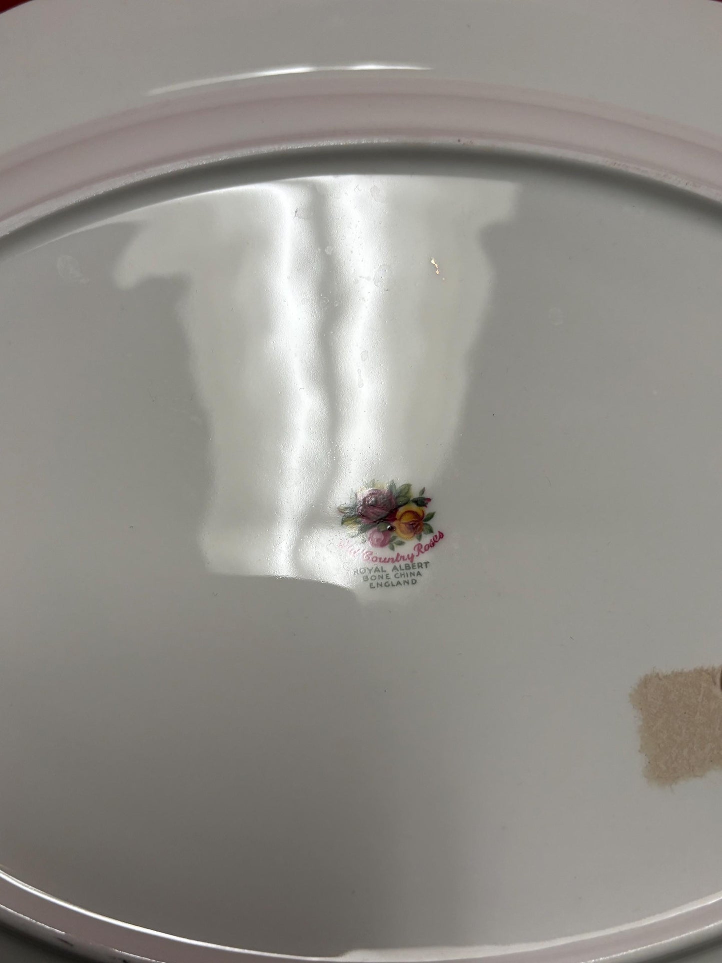 Beautiful old country rose platter  13.5 x 11 inch wide - perfect condition  perfect for the set  old country rose